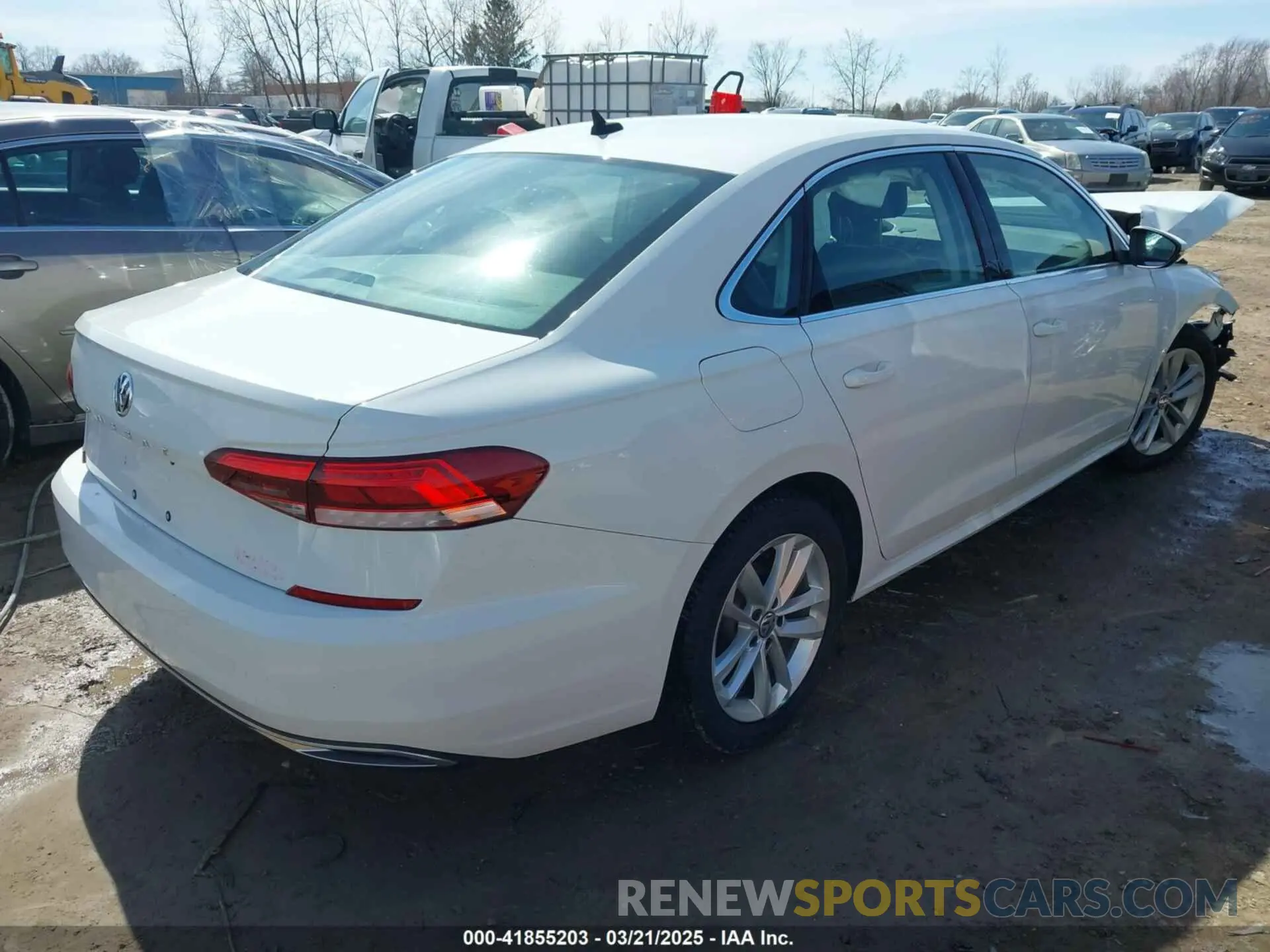 4 Photograph of a damaged car 1VWSA7A39LC021369 VOLKSWAGEN PASSAT 2020