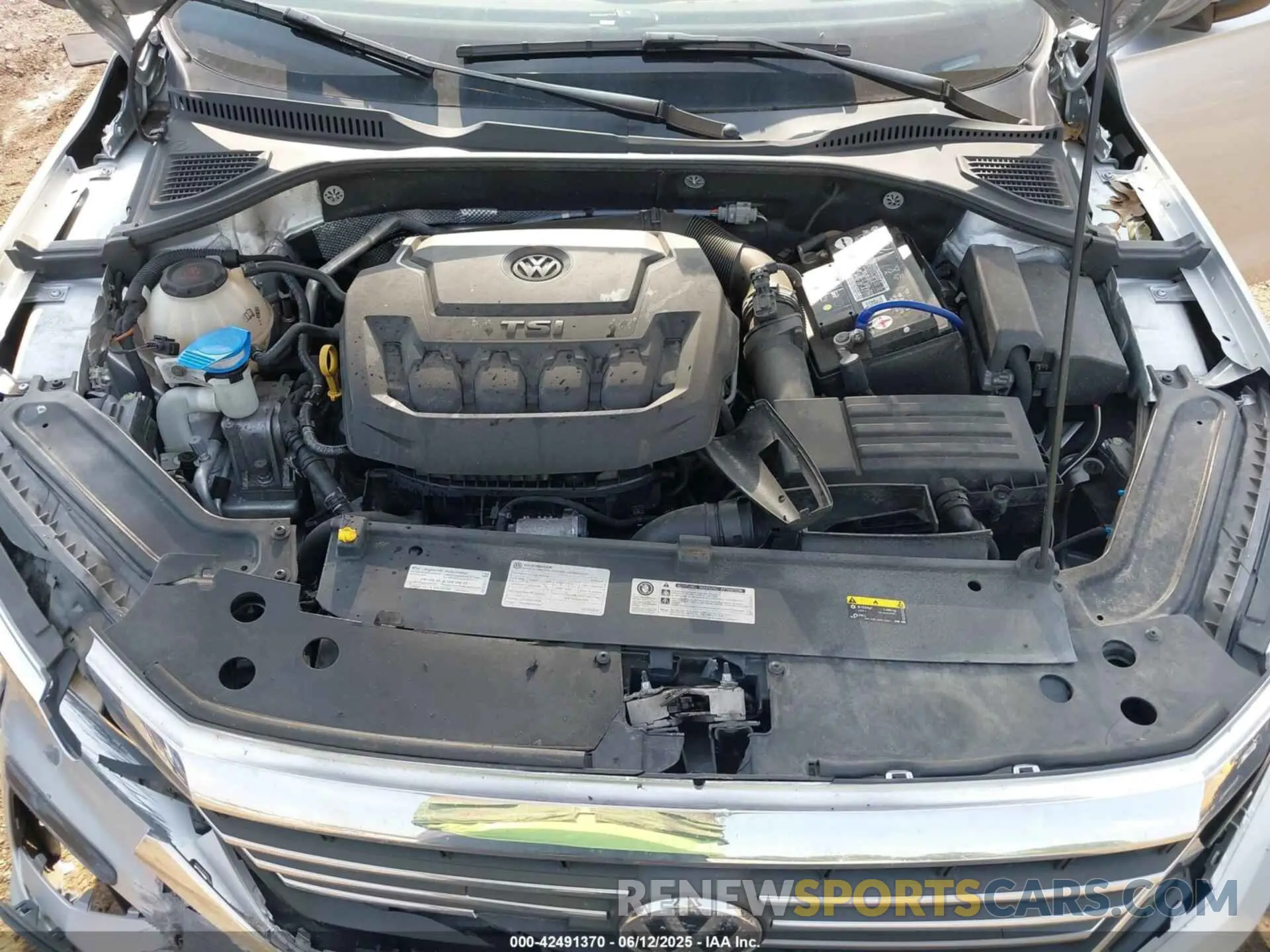 10 Photograph of a damaged car 1VWWA7A32LC012403 VOLKSWAGEN PASSAT 2020