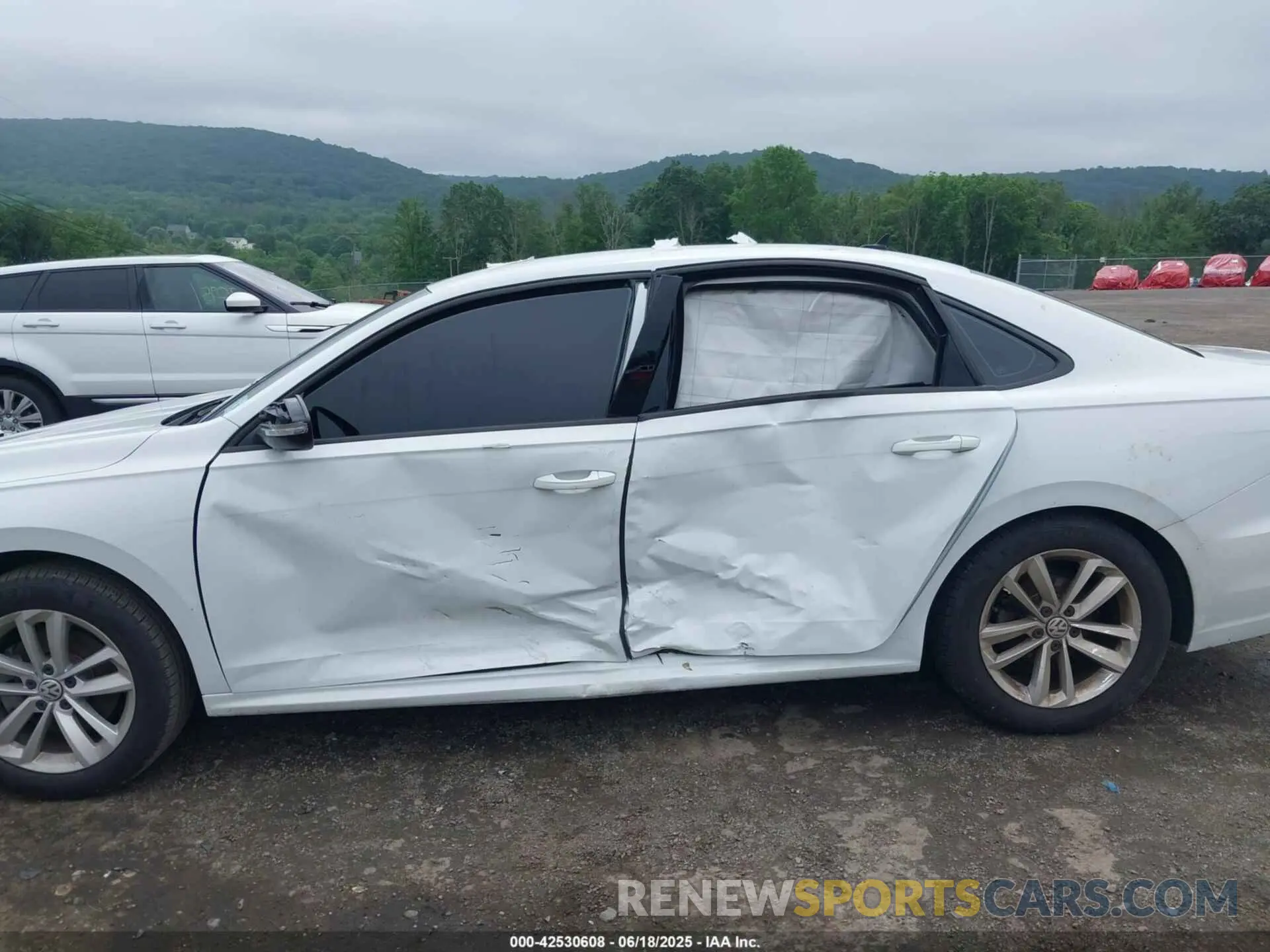 6 Photograph of a damaged car 1VWAA7A33MC014365 VOLKSWAGEN PASSAT 2021