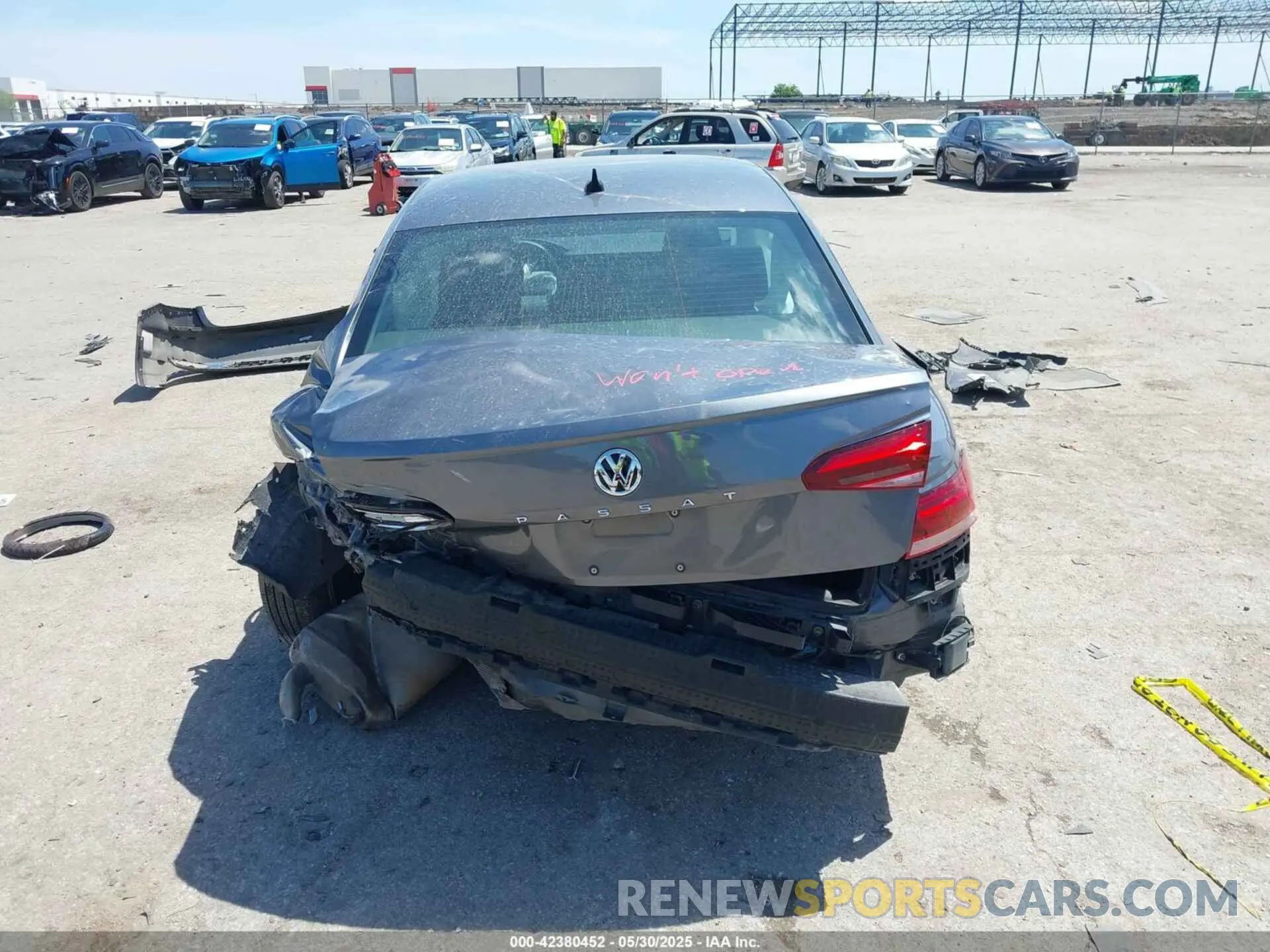 15 Photograph of a damaged car 1VWAA7A36MC000511 VOLKSWAGEN PASSAT 2021