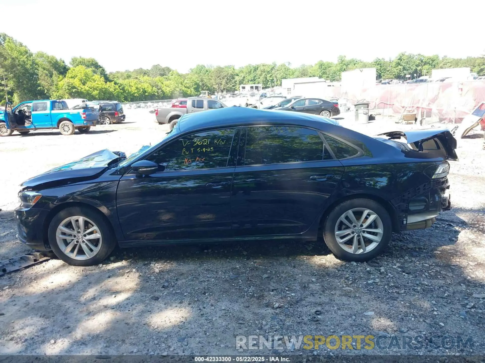 14 Photograph of a damaged car 1VWAA7A36MC003621 VOLKSWAGEN PASSAT 2021
