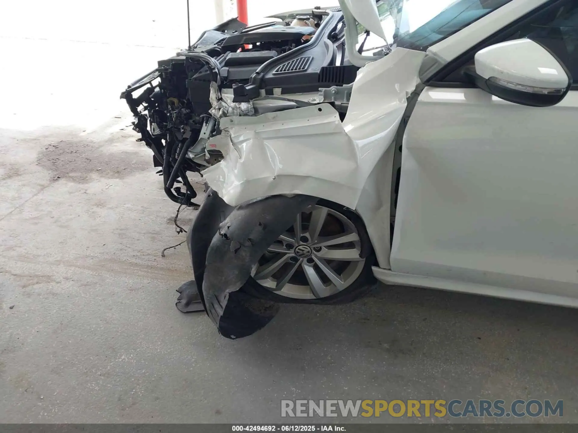 6 Photograph of a damaged car 1VWAA7A39MC015312 VOLKSWAGEN PASSAT 2021