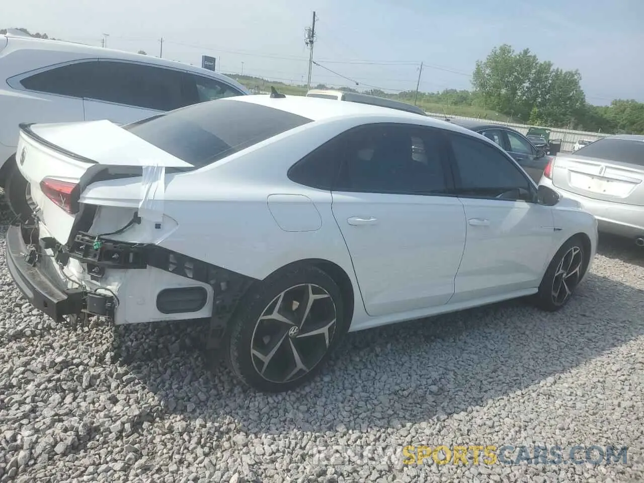 3 Photograph of a damaged car 1VWMA7A30MC015034 VOLKSWAGEN PASSAT 2021
