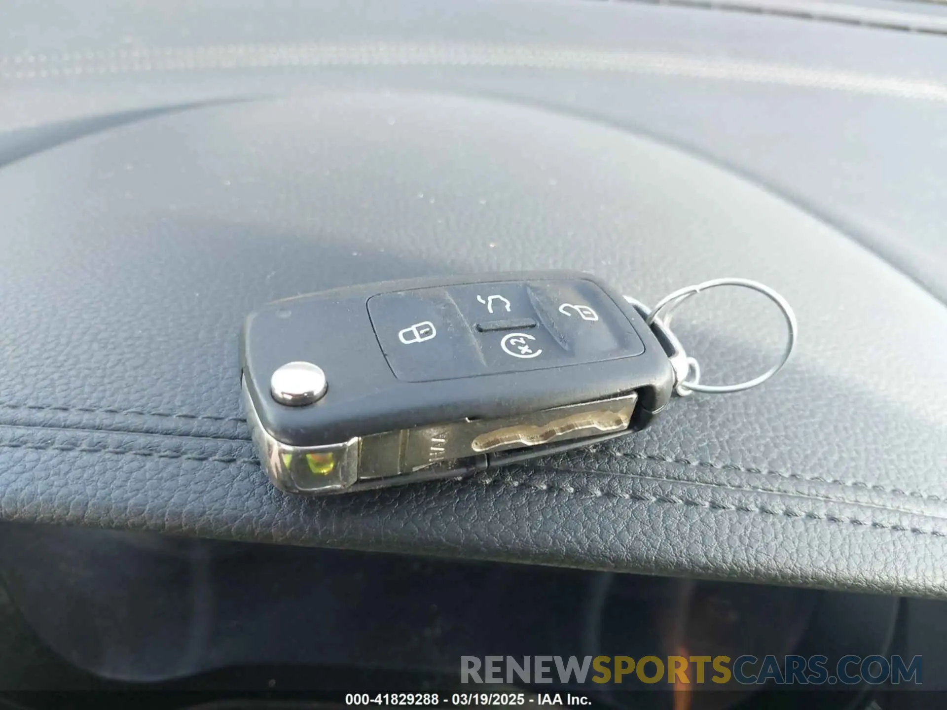 11 Photograph of a damaged car 1VWMA7A35MC008516 VOLKSWAGEN PASSAT 2021