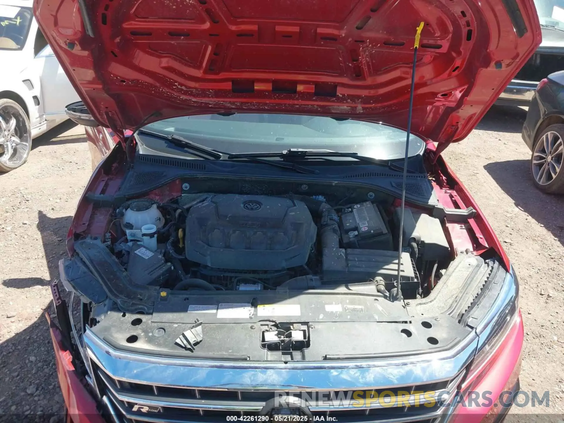 10 Photograph of a damaged car 1VWMA7A35MC018284 VOLKSWAGEN PASSAT 2021