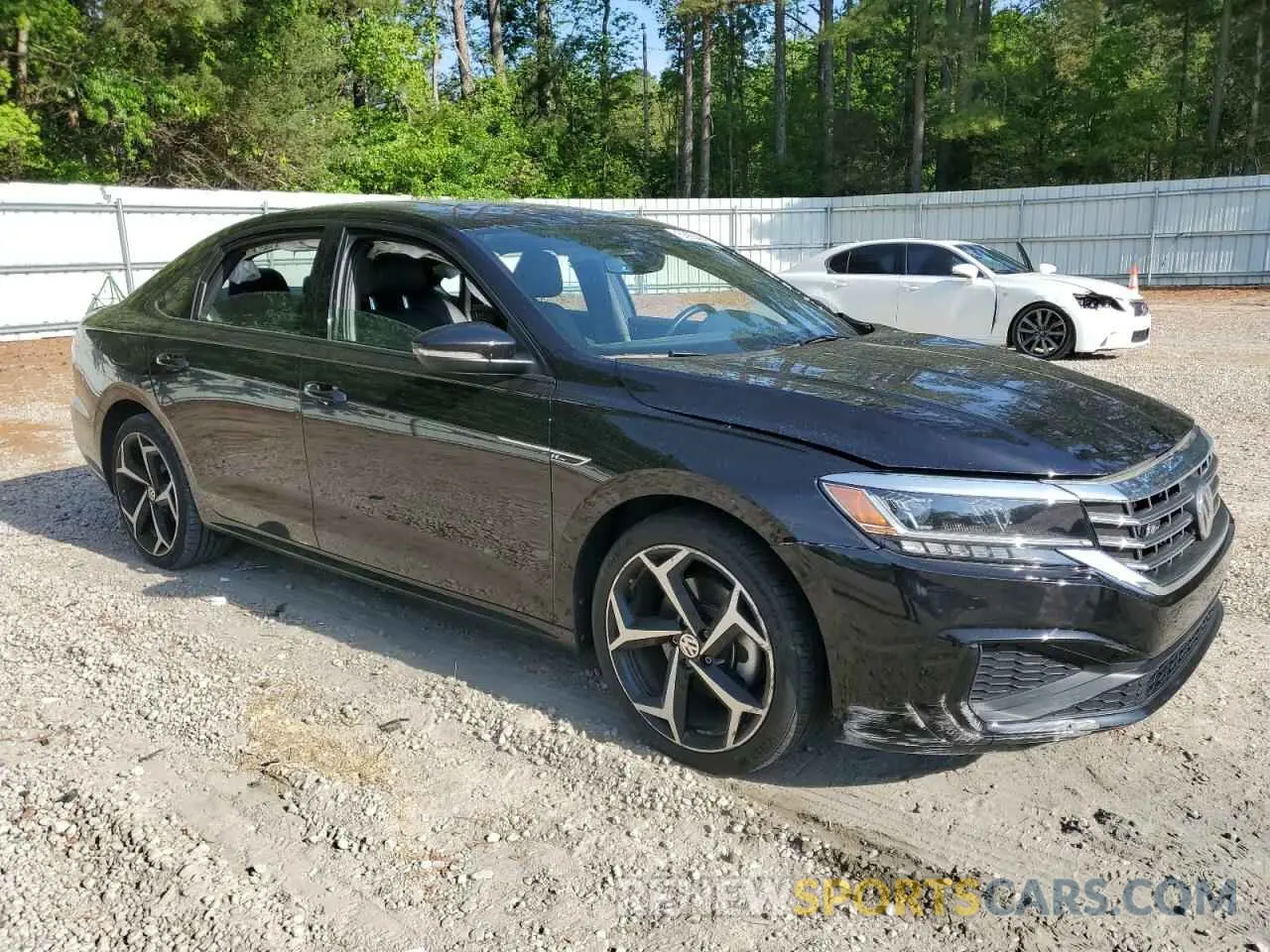4 Photograph of a damaged car 1VWMA7A3XMC014697 VOLKSWAGEN PASSAT 2021