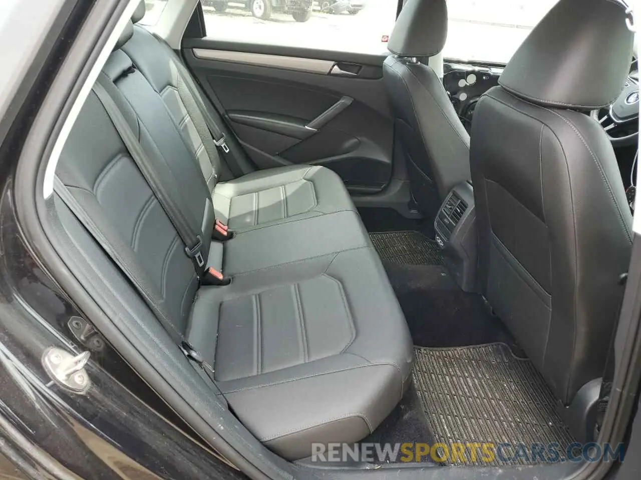 10 Photograph of a damaged car 1VWSA7A31MC016376 VOLKSWAGEN PASSAT 2021
