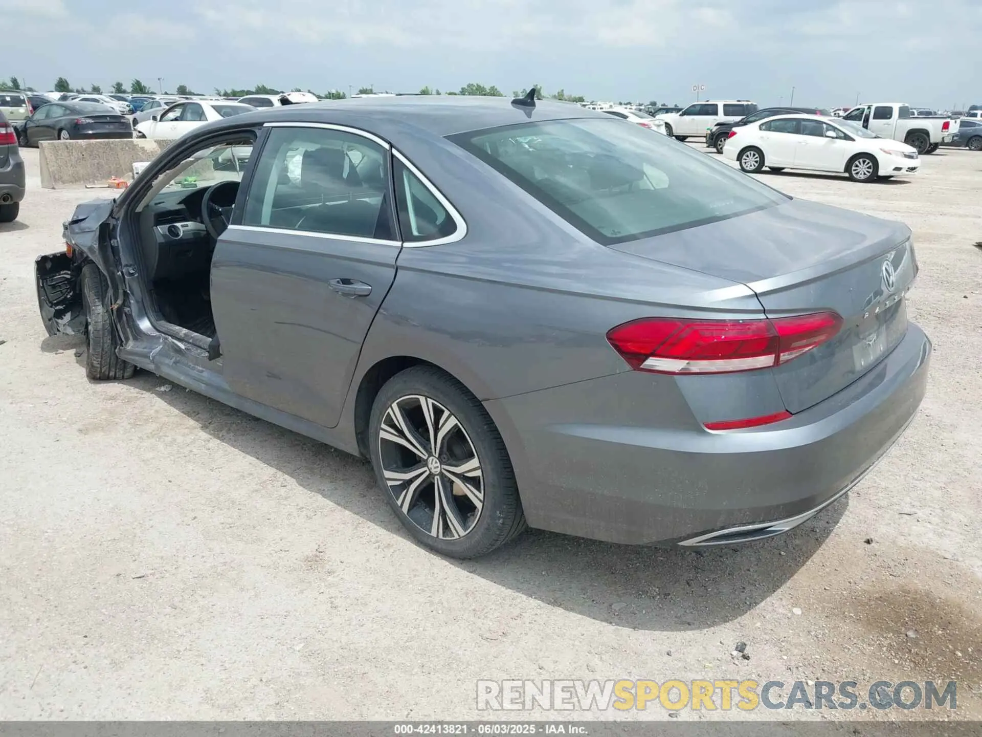 3 Photograph of a damaged car 1VWSA7A31MC017107 VOLKSWAGEN PASSAT 2021