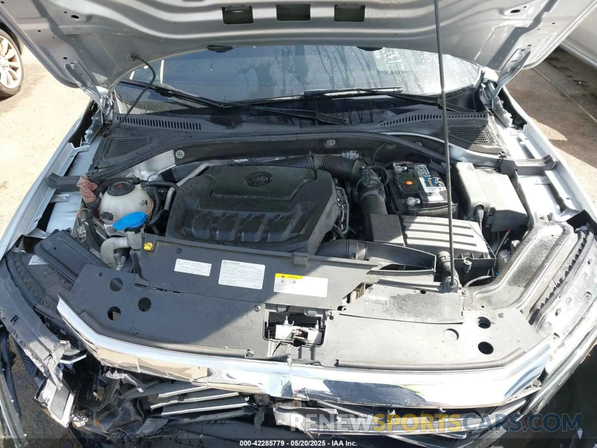 10 Photograph of a damaged car 1VWSA7A32MC002440 VOLKSWAGEN PASSAT 2021
