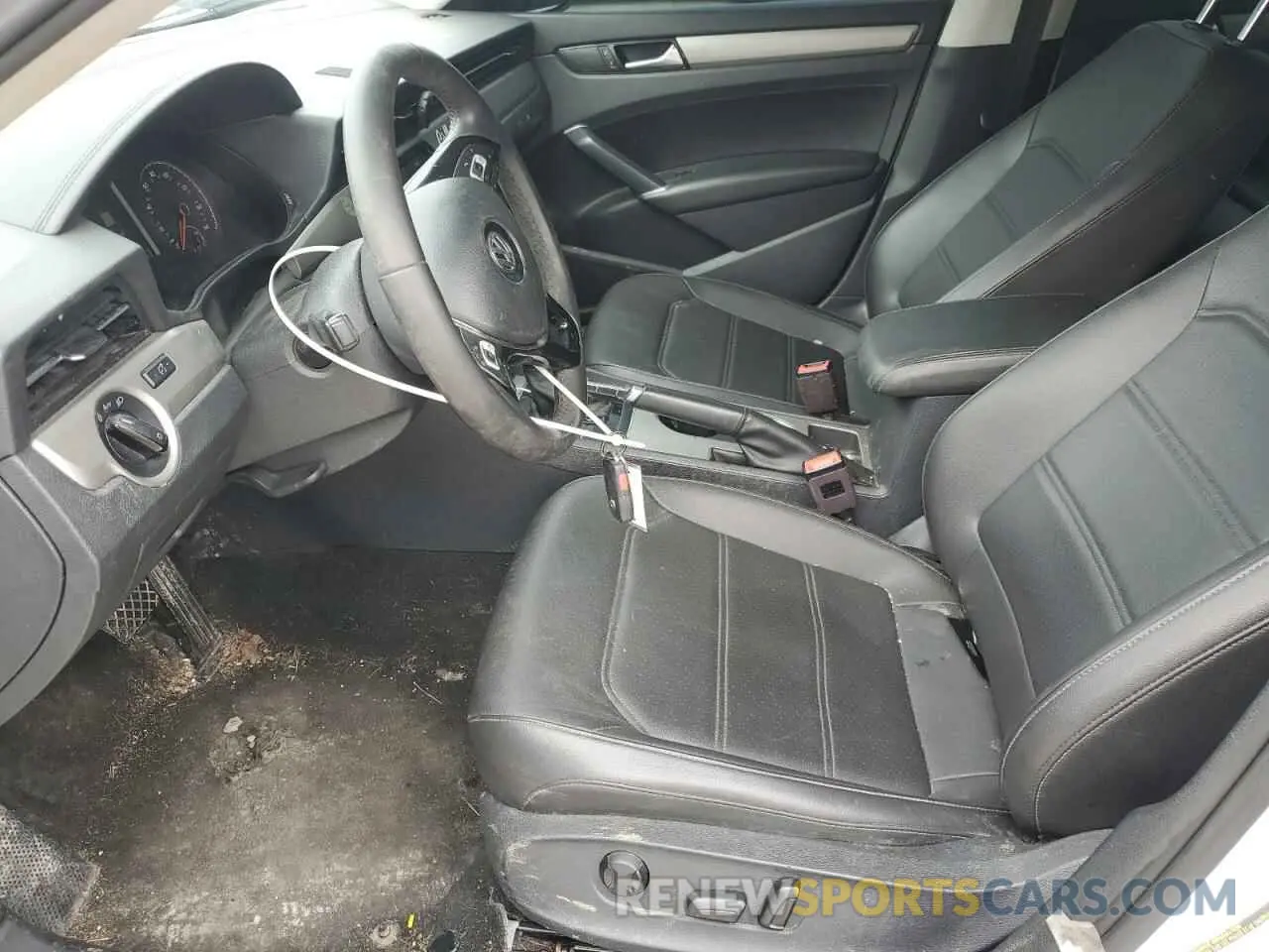 7 Photograph of a damaged car 1VWSA7A32MC009369 VOLKSWAGEN PASSAT 2021