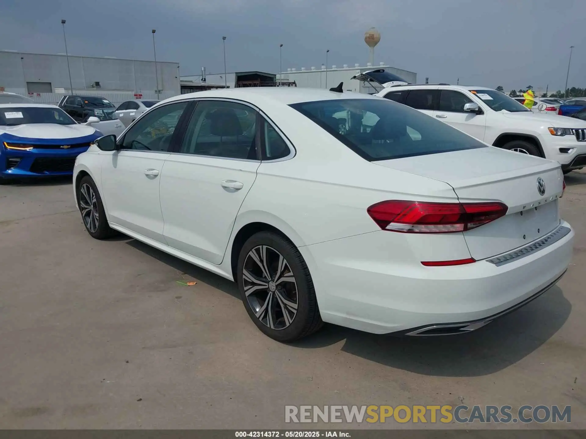 3 Photograph of a damaged car 1VWSA7A32MC014376 VOLKSWAGEN PASSAT 2021