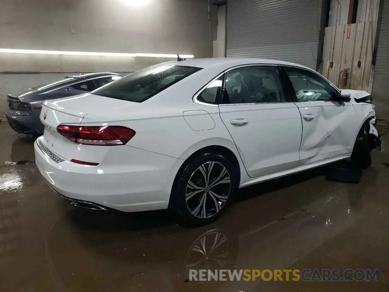 3 Photograph of a damaged car 1VWSA7A33MC002530 VOLKSWAGEN PASSAT 2021