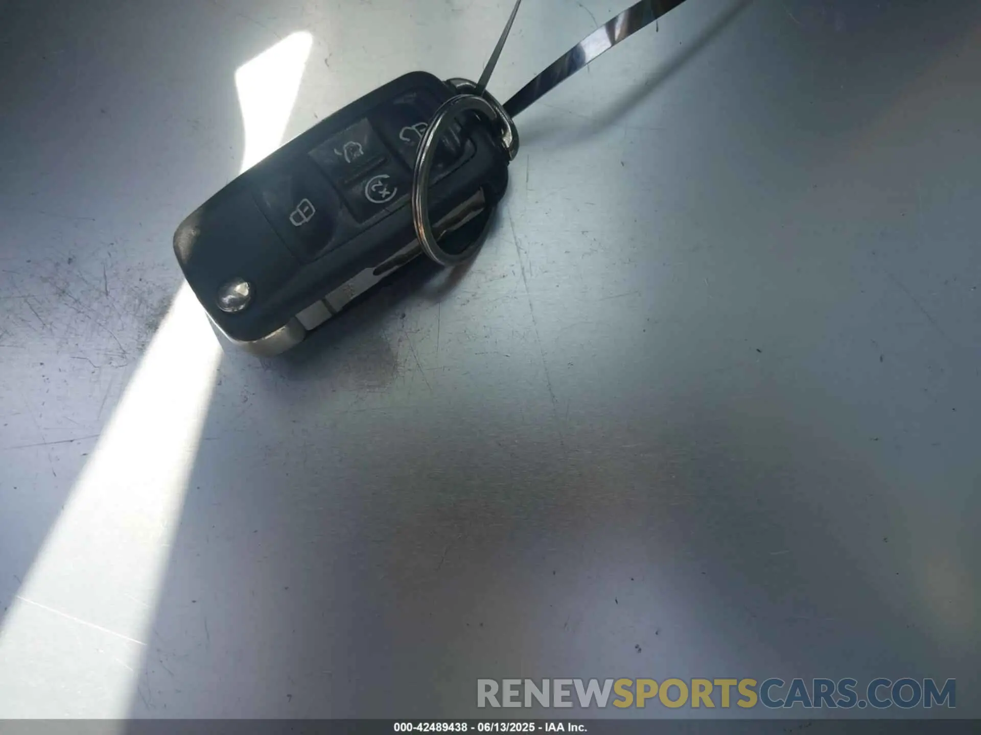 11 Photograph of a damaged car 1VWSA7A33MC007887 VOLKSWAGEN PASSAT 2021