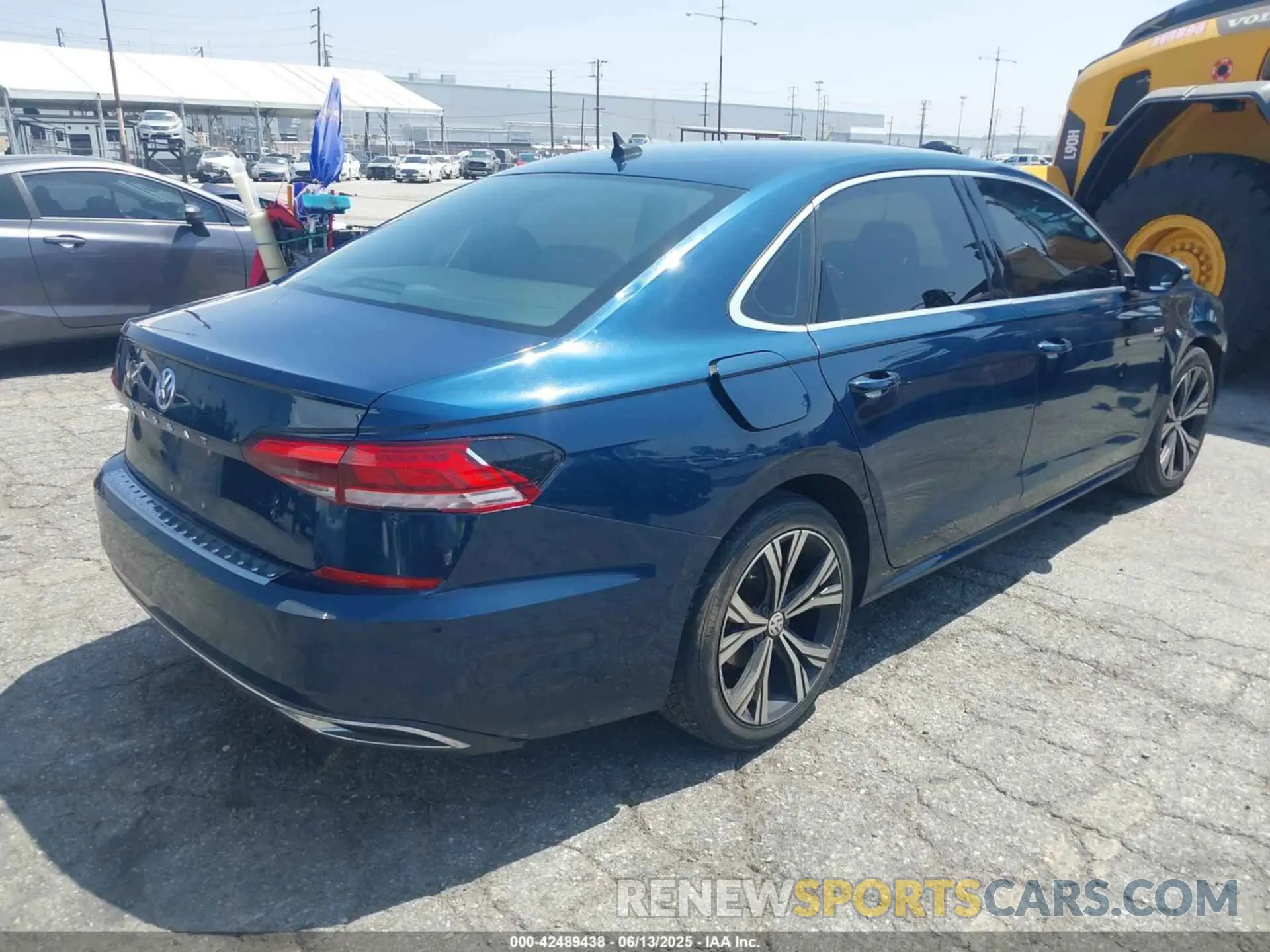4 Photograph of a damaged car 1VWSA7A33MC007887 VOLKSWAGEN PASSAT 2021