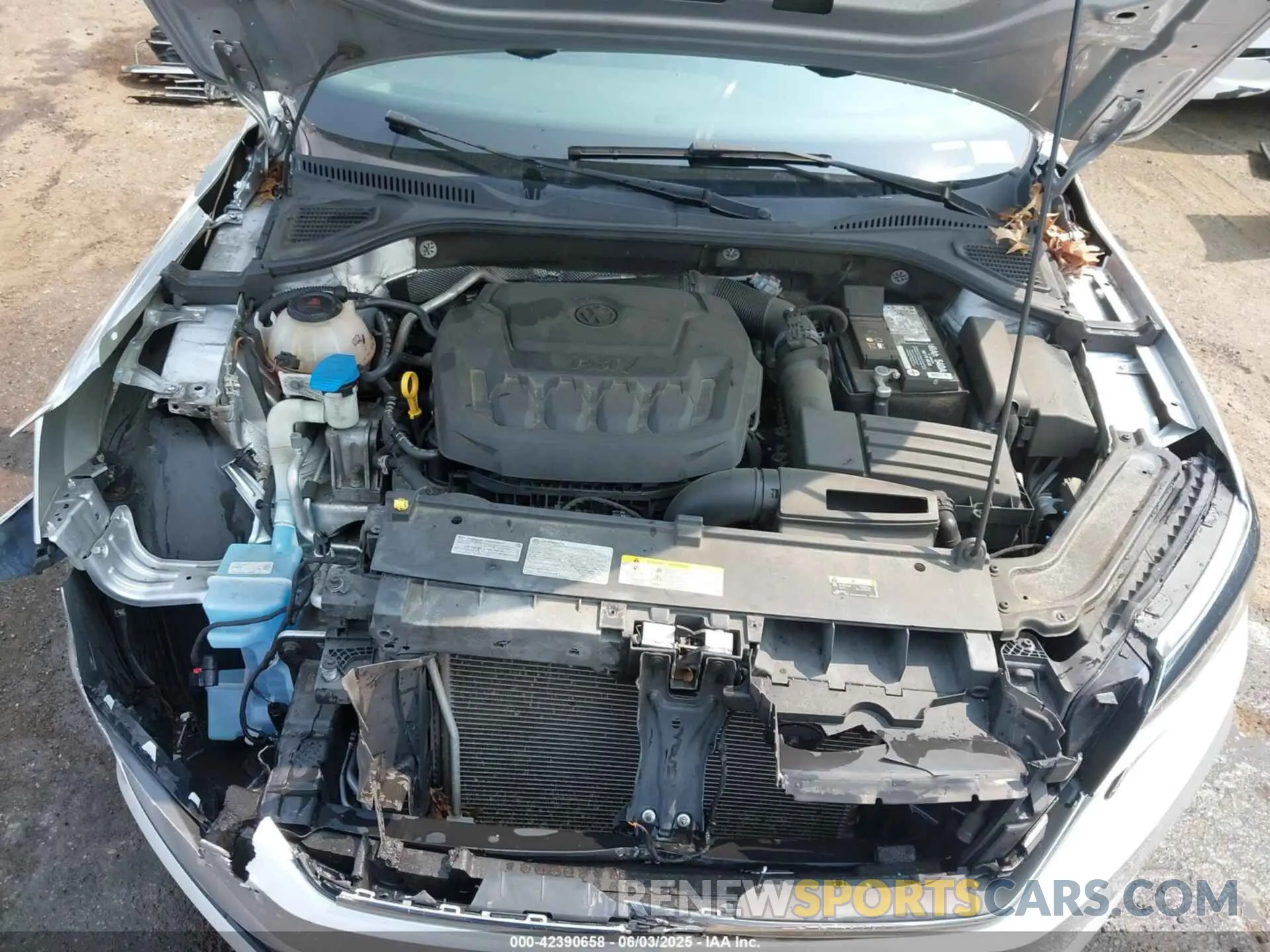10 Photograph of a damaged car 1VWSA7A34MC000320 VOLKSWAGEN PASSAT 2021