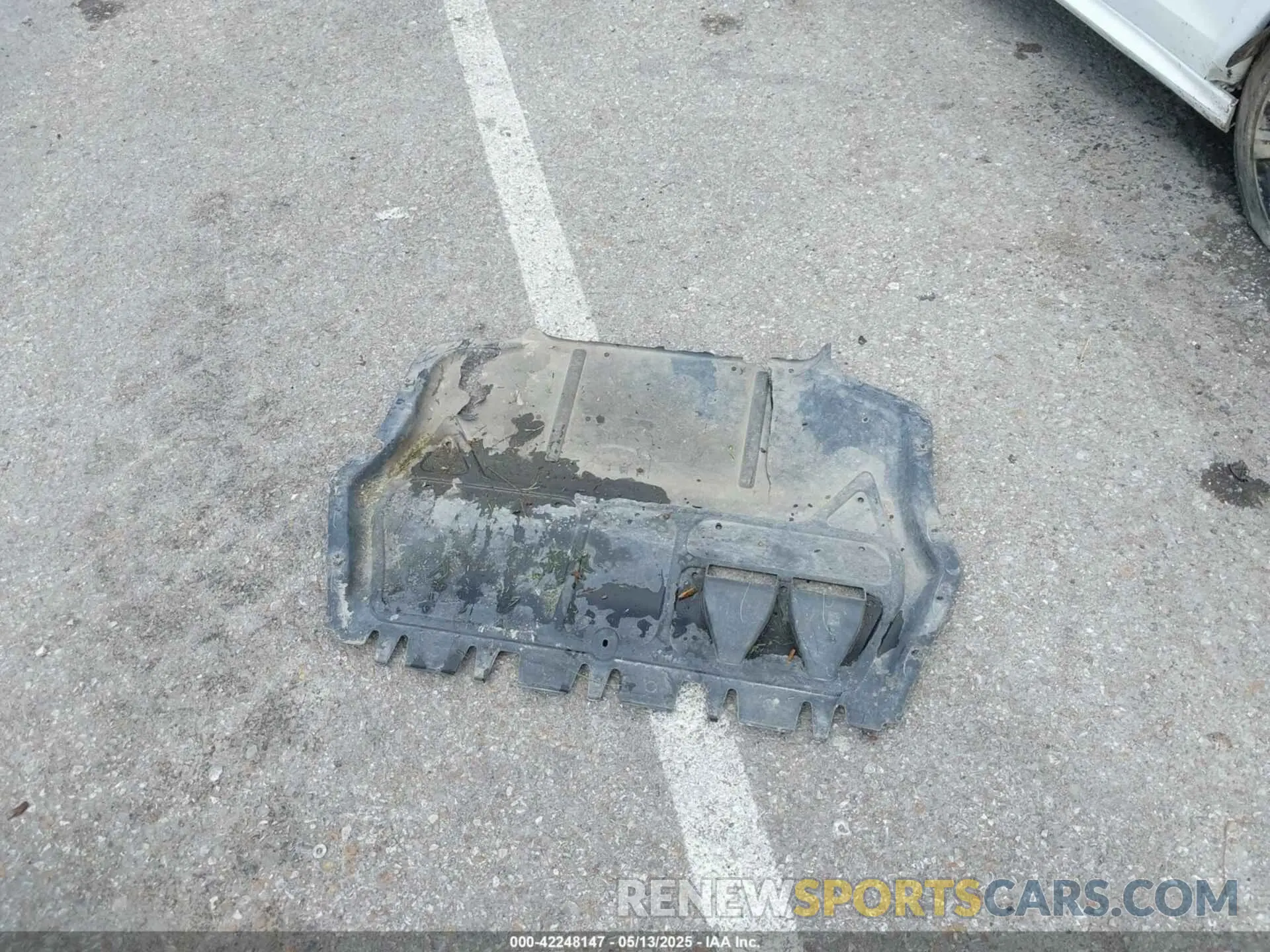 12 Photograph of a damaged car 1VWSA7A34MC000933 VOLKSWAGEN PASSAT 2021
