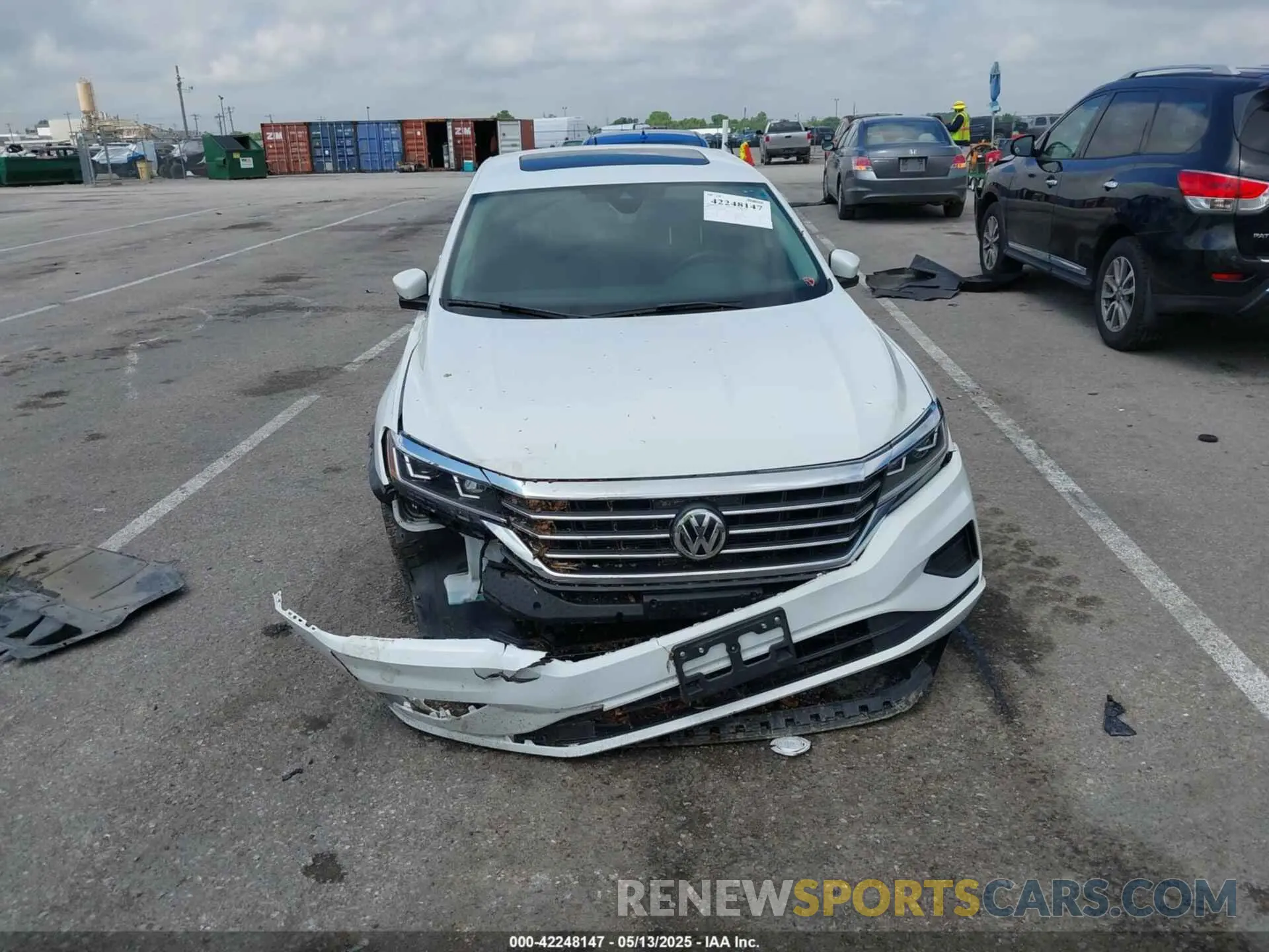 13 Photograph of a damaged car 1VWSA7A34MC000933 VOLKSWAGEN PASSAT 2021