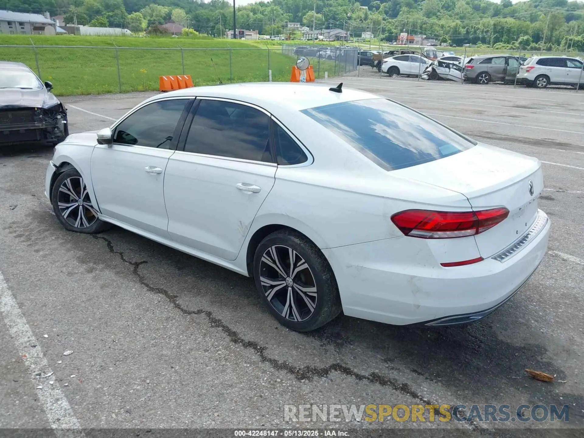 3 Photograph of a damaged car 1VWSA7A34MC000933 VOLKSWAGEN PASSAT 2021