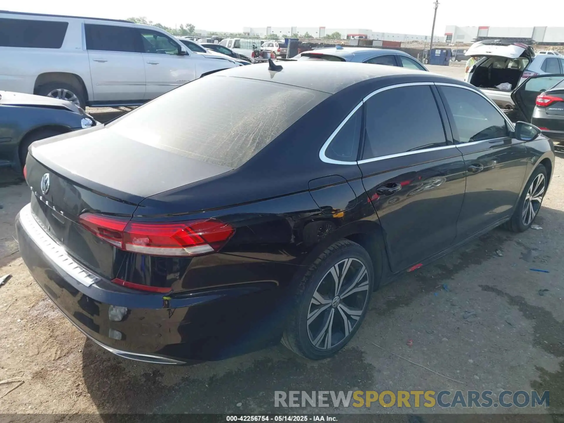 4 Photograph of a damaged car 1VWSA7A34MC005338 VOLKSWAGEN PASSAT 2021