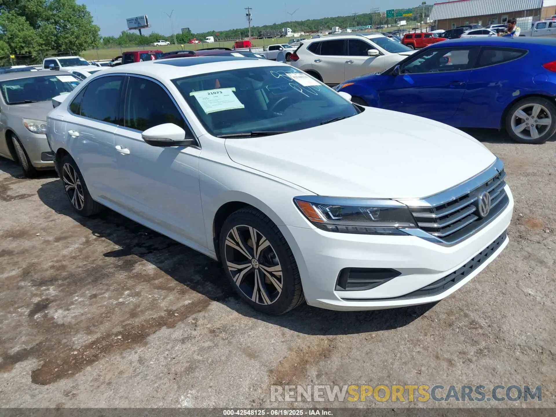 1 Photograph of a damaged car 1VWSA7A34MC018770 VOLKSWAGEN PASSAT 2021