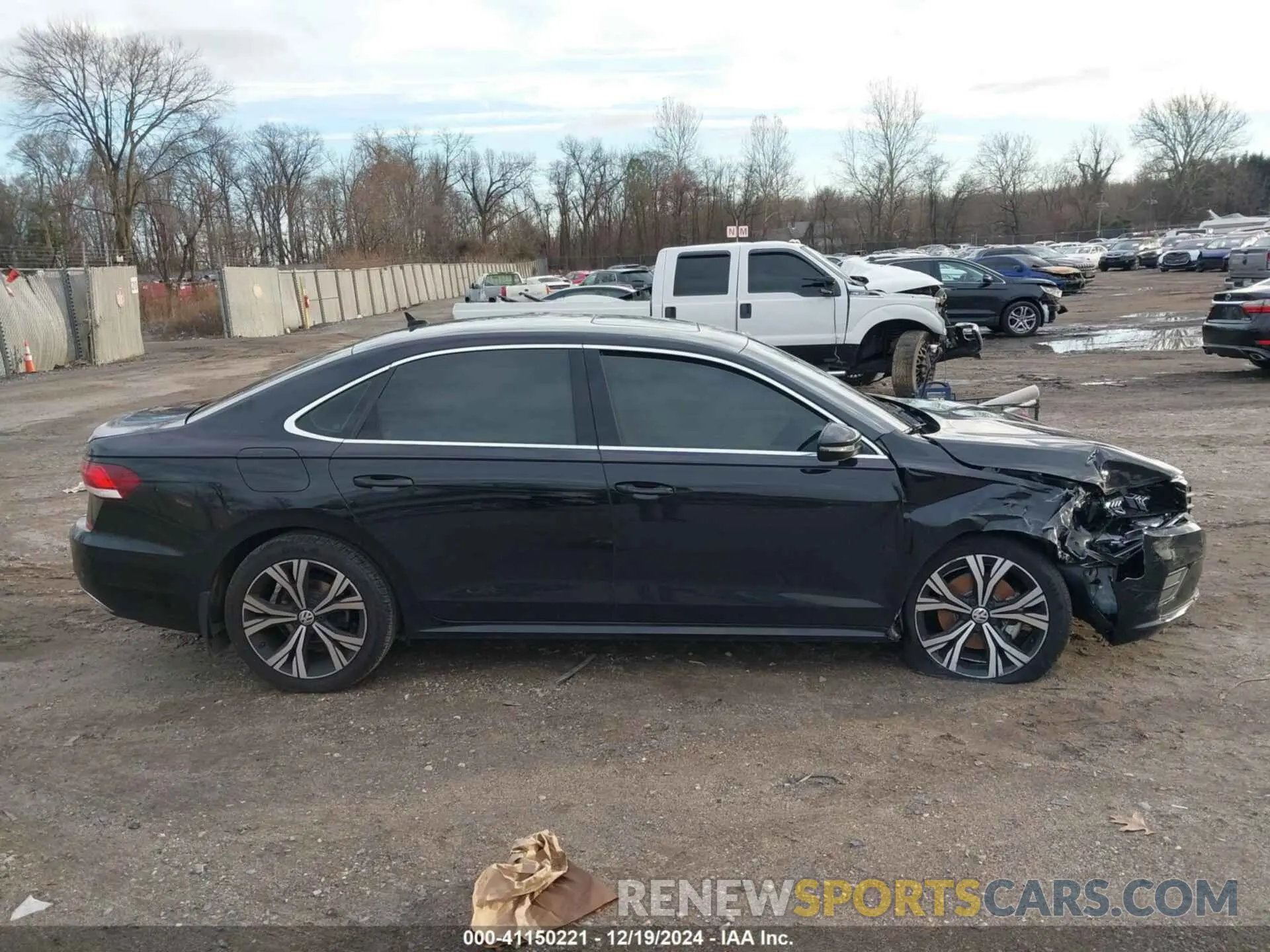 12 Photograph of a damaged car 1VWSA7A34MC019031 VOLKSWAGEN PASSAT 2021