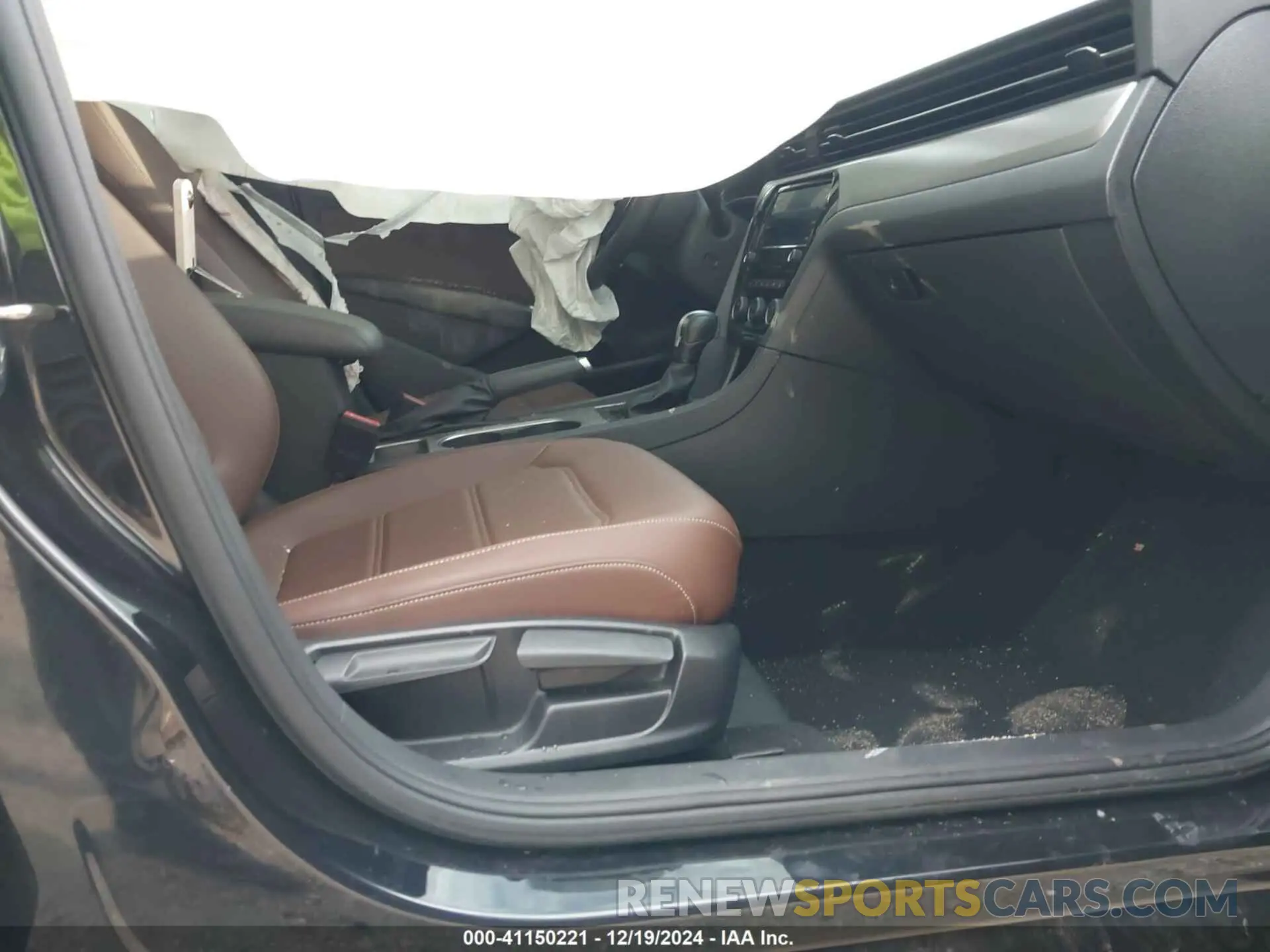 5 Photograph of a damaged car 1VWSA7A34MC019031 VOLKSWAGEN PASSAT 2021