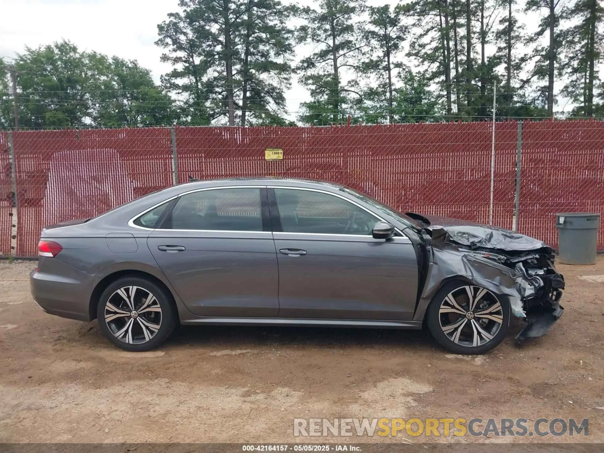 13 Photograph of a damaged car 1VWSA7A34MC019045 VOLKSWAGEN PASSAT 2021