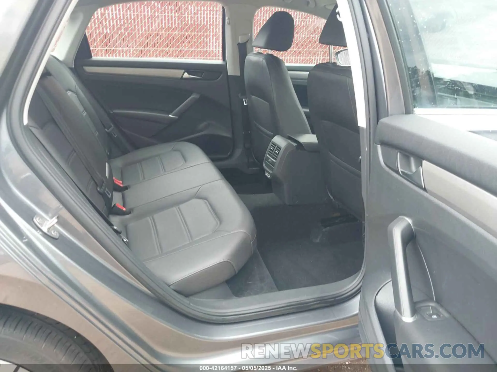 8 Photograph of a damaged car 1VWSA7A34MC019045 VOLKSWAGEN PASSAT 2021
