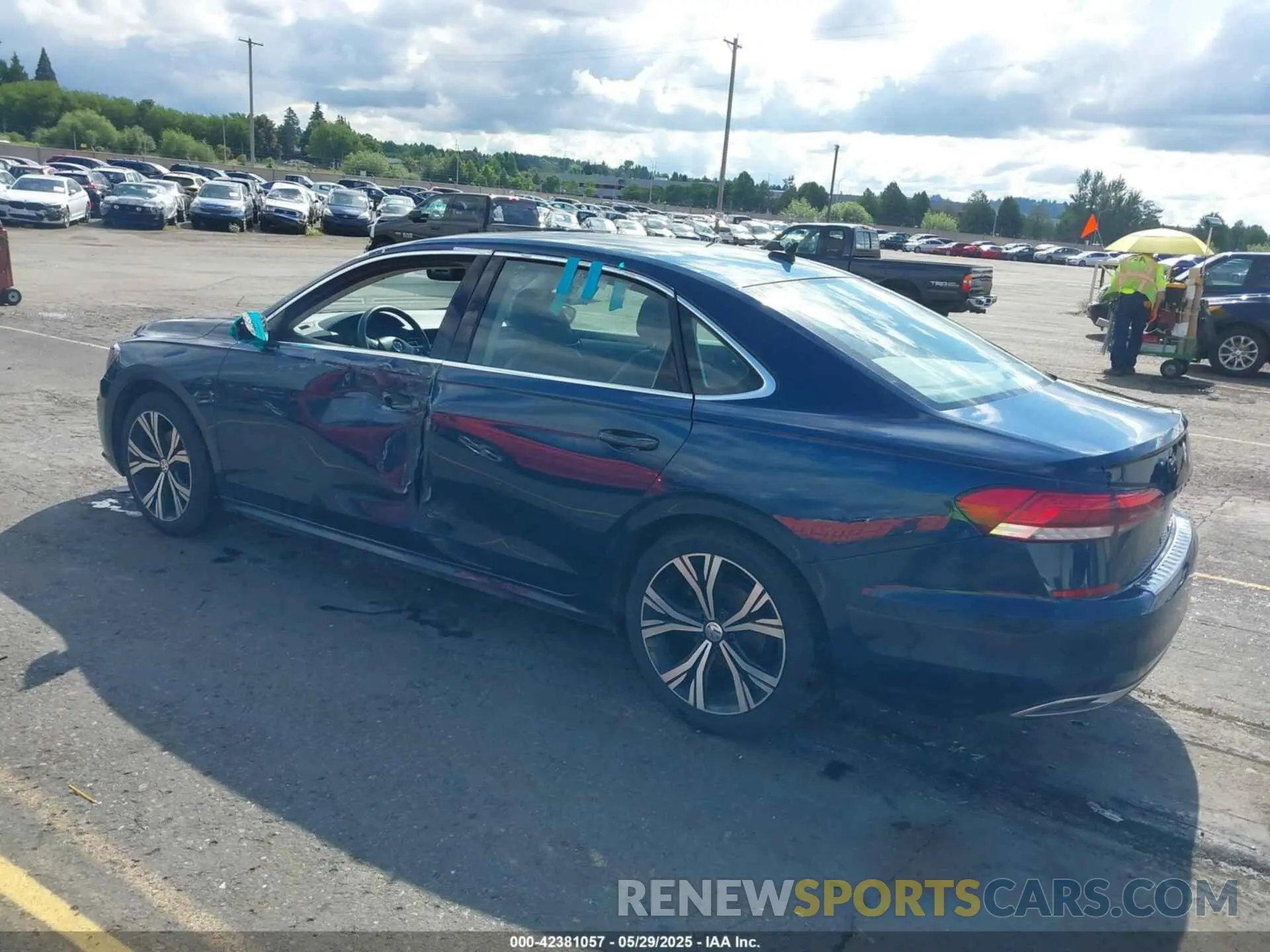 3 Photograph of a damaged car 1VWSA7A35MC002982 VOLKSWAGEN PASSAT 2021