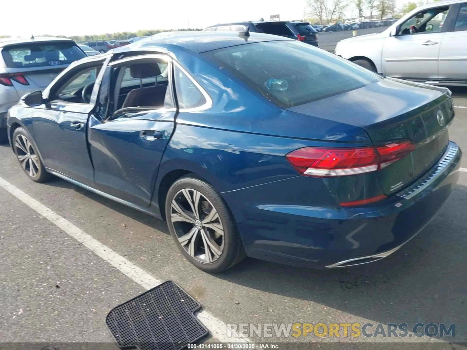 3 Photograph of a damaged car 1VWSA7A36MC010749 VOLKSWAGEN PASSAT 2021
