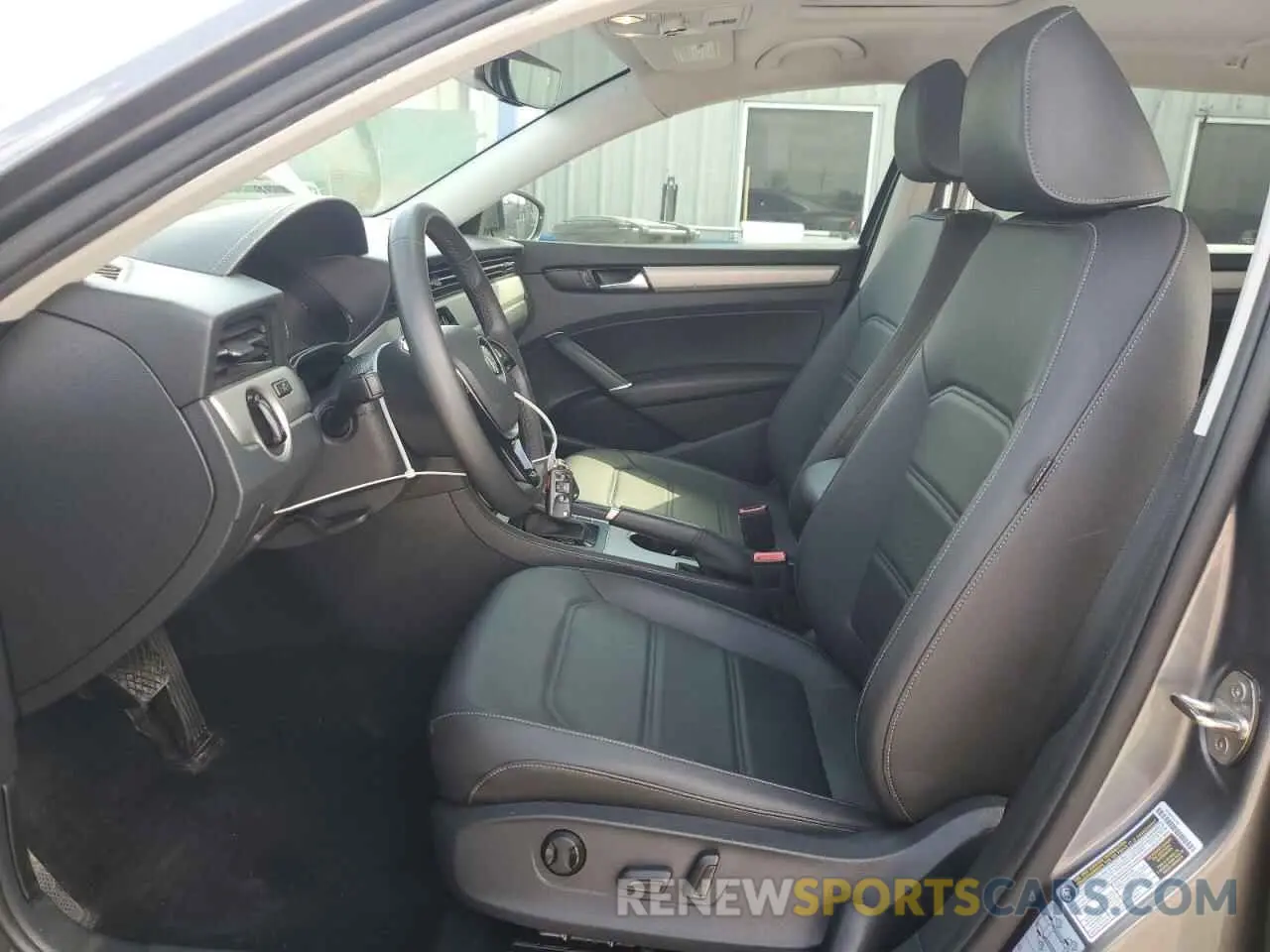 7 Photograph of a damaged car 1VWSA7A36MC010847 VOLKSWAGEN PASSAT 2021