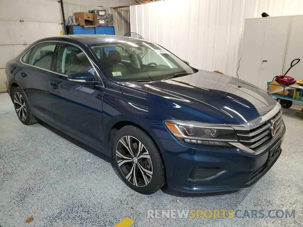 4 Photograph of a damaged car 1VWSA7A37MC000215 VOLKSWAGEN PASSAT 2021