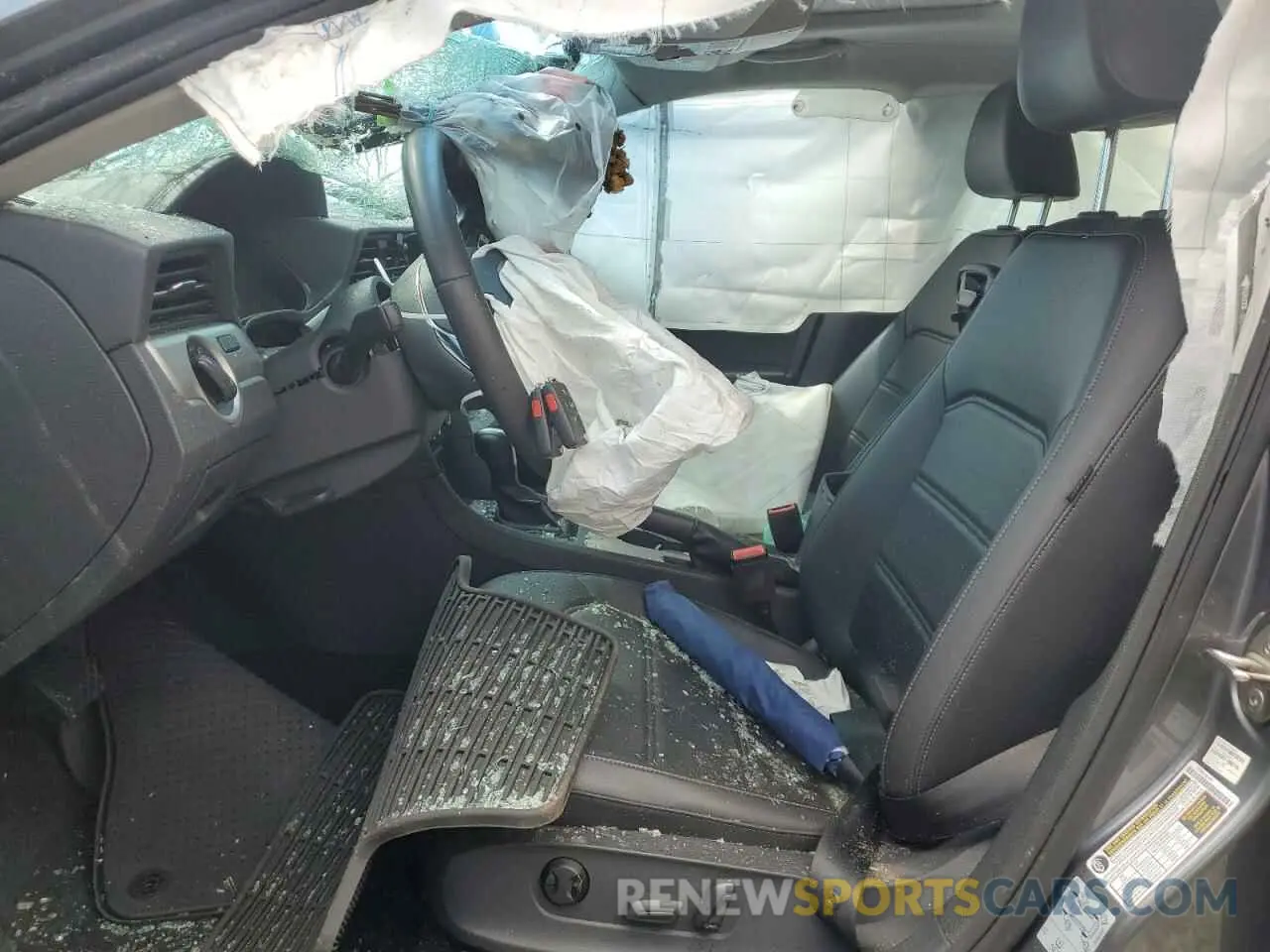 7 Photograph of a damaged car 1VWSA7A37MC009450 VOLKSWAGEN PASSAT 2021