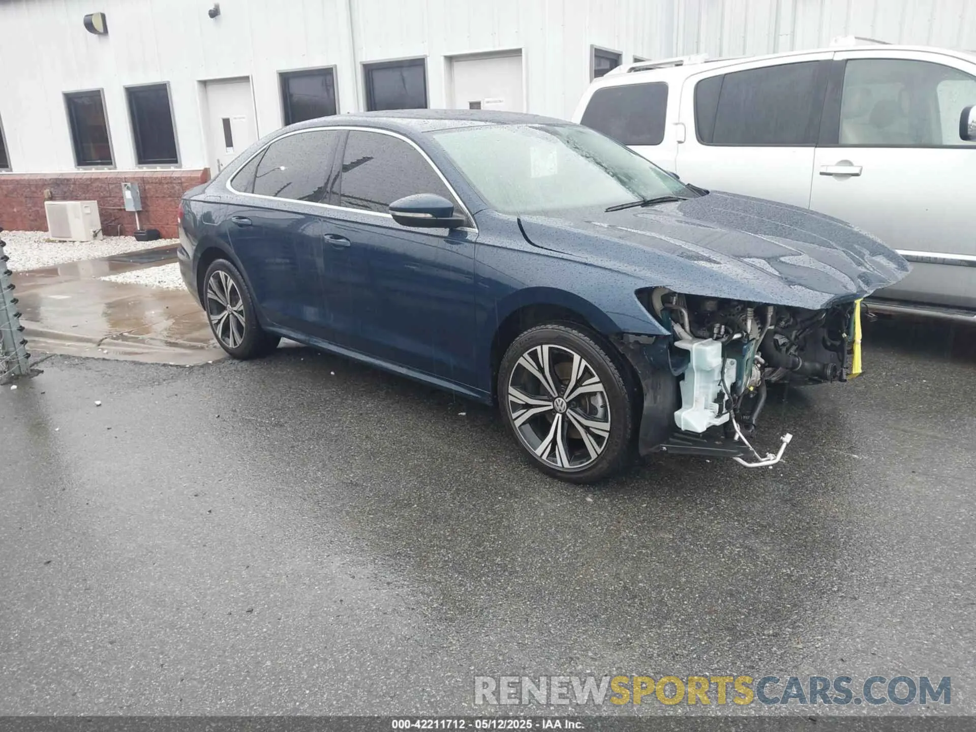 1 Photograph of a damaged car 1VWSA7A37MC014969 VOLKSWAGEN PASSAT 2021
