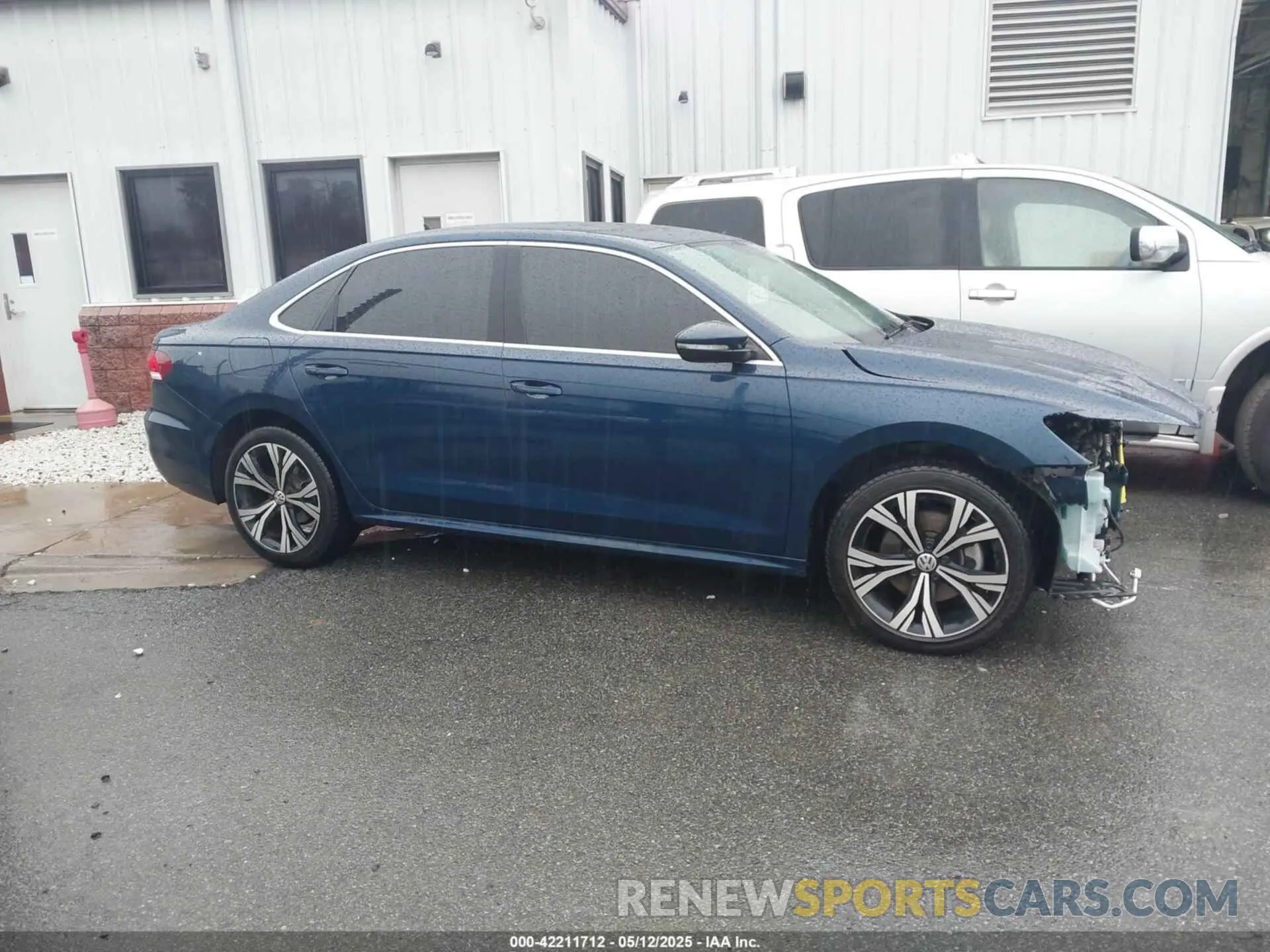 14 Photograph of a damaged car 1VWSA7A37MC014969 VOLKSWAGEN PASSAT 2021