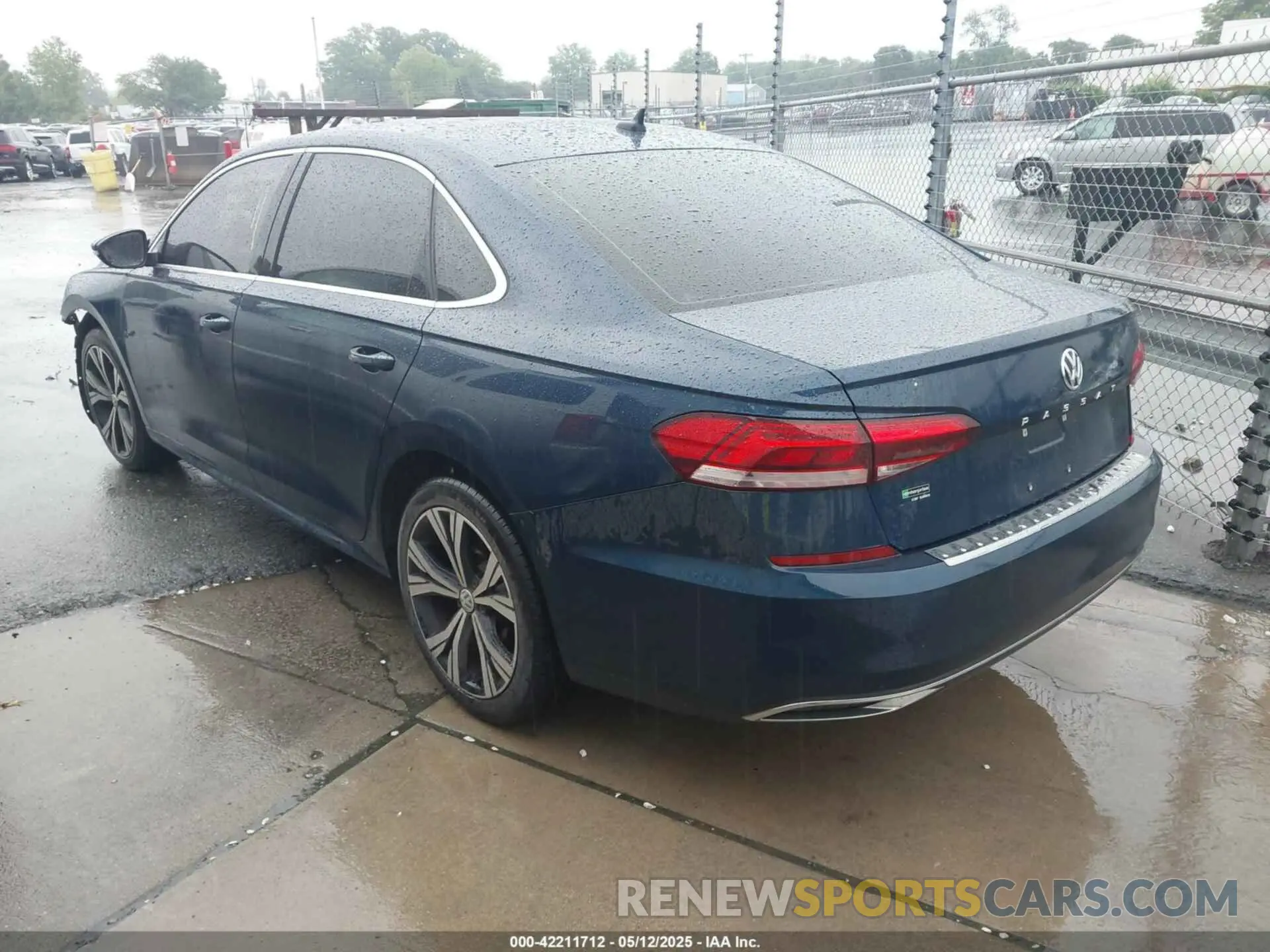 3 Photograph of a damaged car 1VWSA7A37MC014969 VOLKSWAGEN PASSAT 2021
