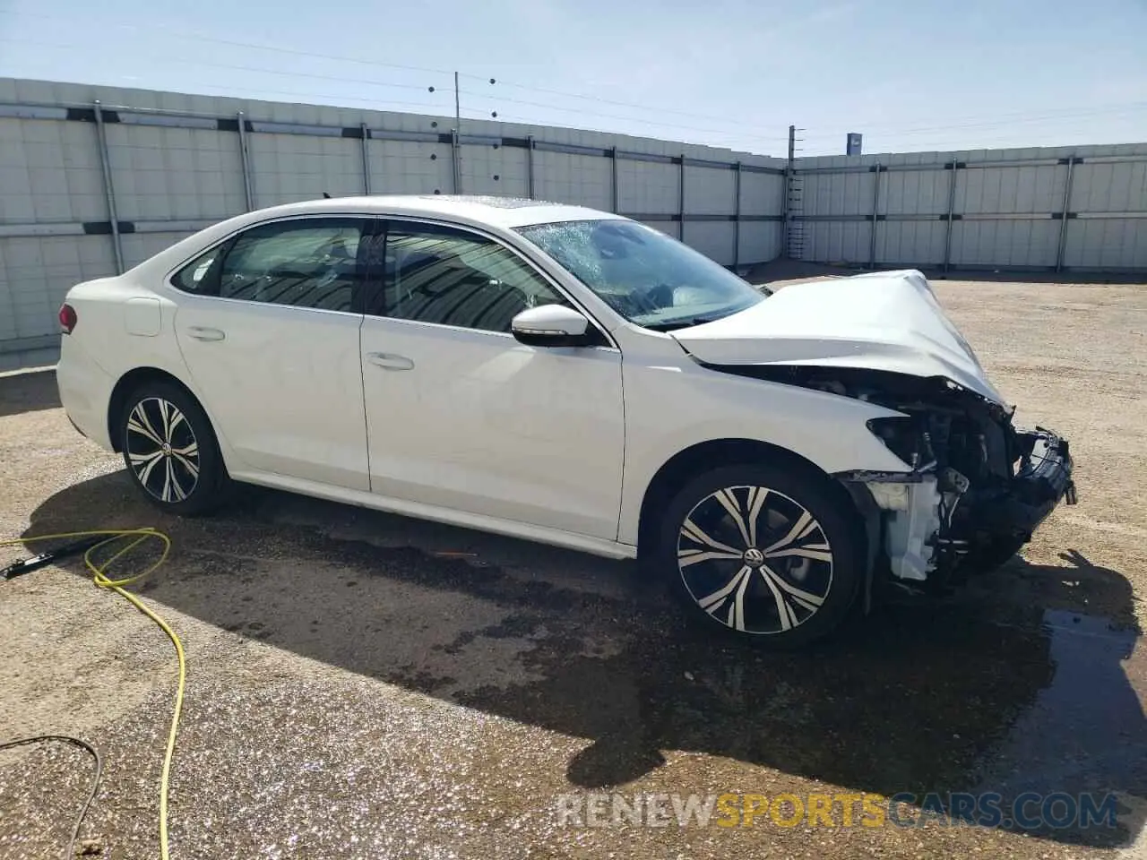 4 Photograph of a damaged car 1VWSA7A38MC000692 VOLKSWAGEN PASSAT 2021