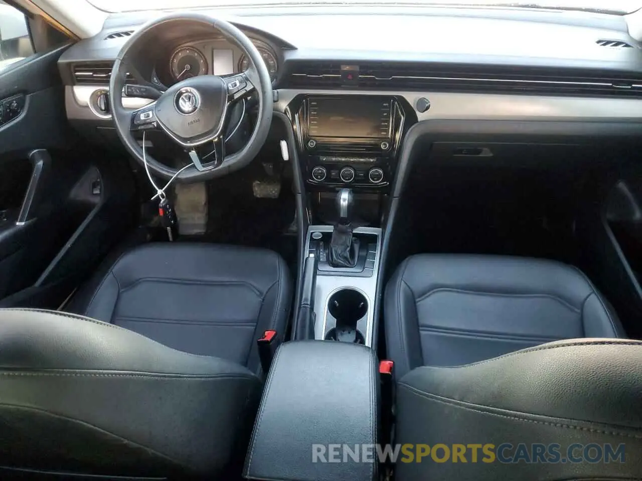 8 Photograph of a damaged car 1VWSA7A3XMC006655 VOLKSWAGEN PASSAT 2021