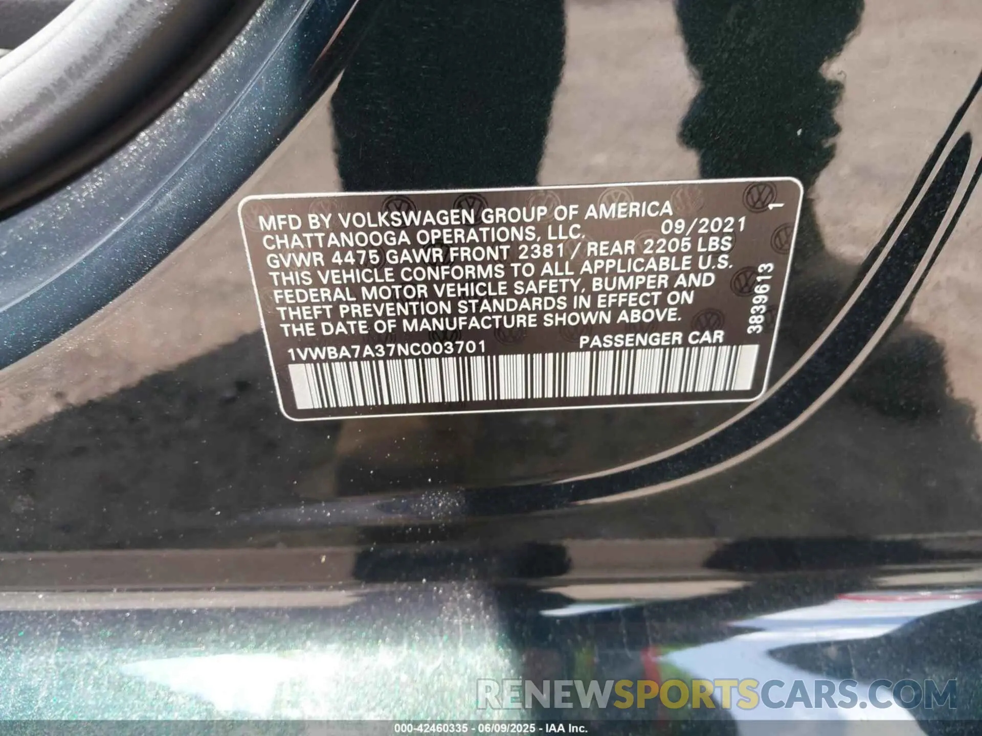 9 Photograph of a damaged car 1VWBA7A37NC003701 VOLKSWAGEN PASSAT 2022