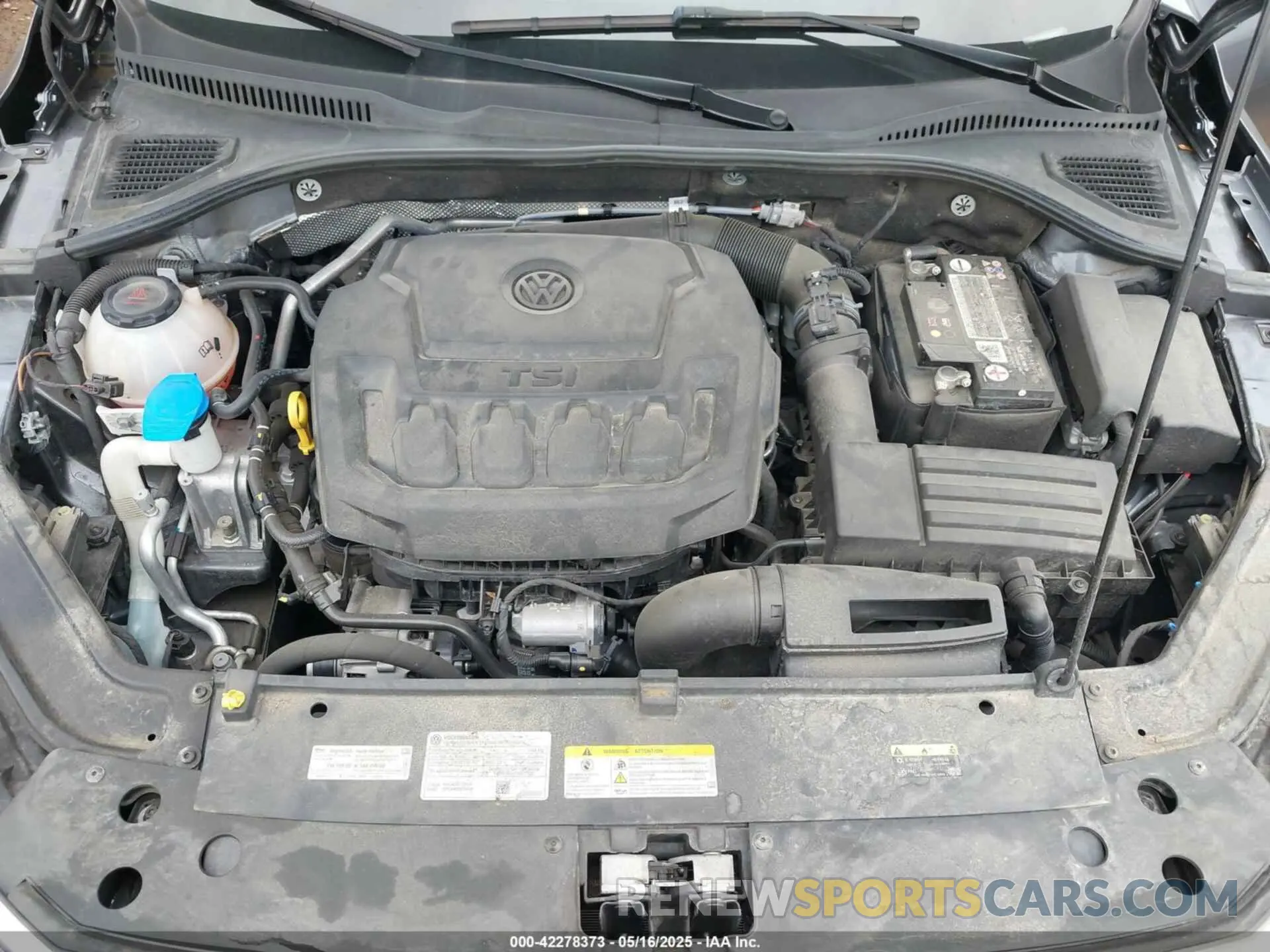10 Photograph of a damaged car 1VWBA7A37NC009630 VOLKSWAGEN PASSAT 2022