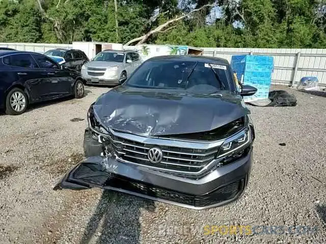 13 Photograph of a damaged car 1VWMA7A30NC003922 VOLKSWAGEN PASSAT 2022