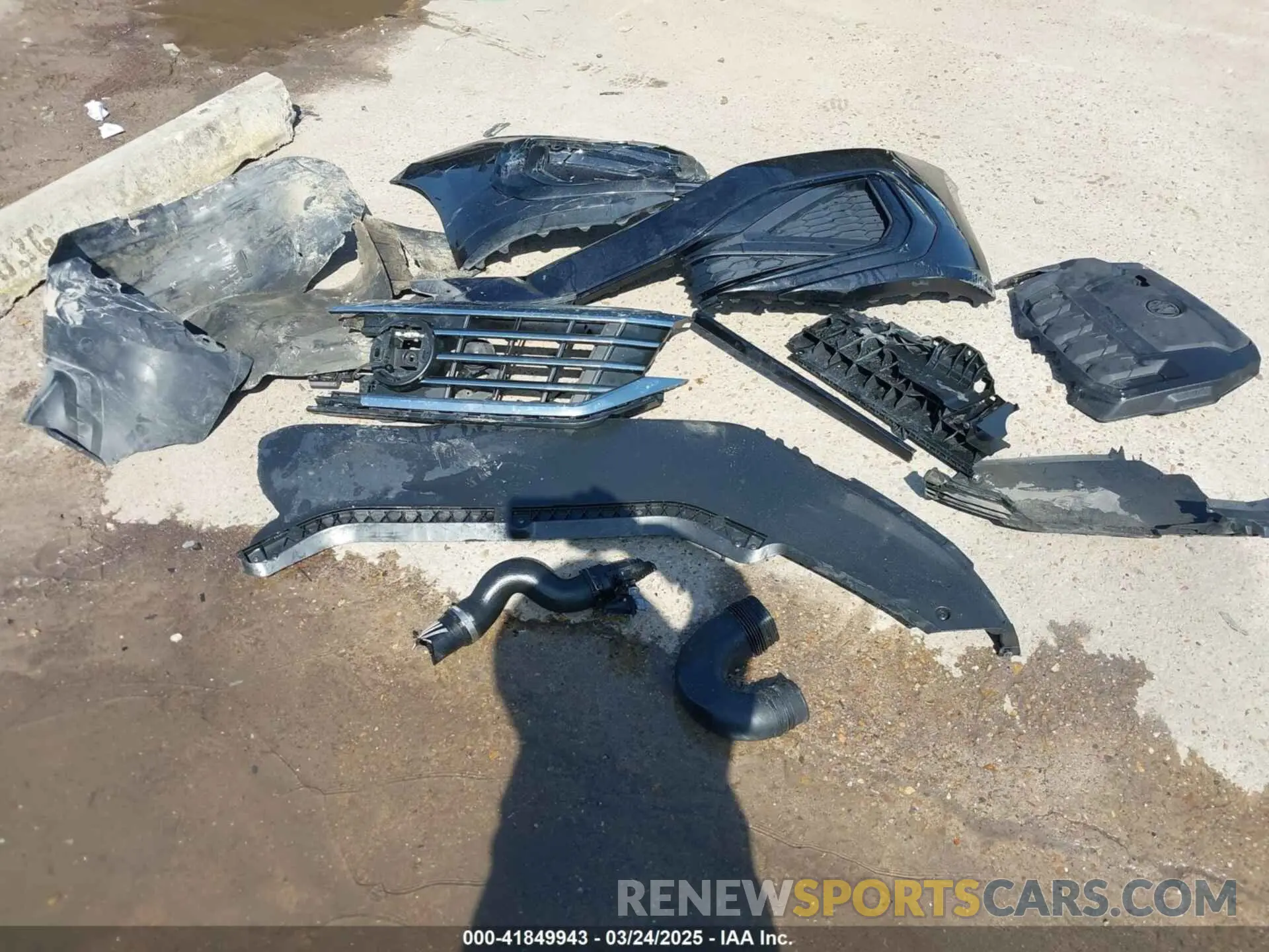 11 Photograph of a damaged car 1VWMA7A36NC007974 VOLKSWAGEN PASSAT 2022