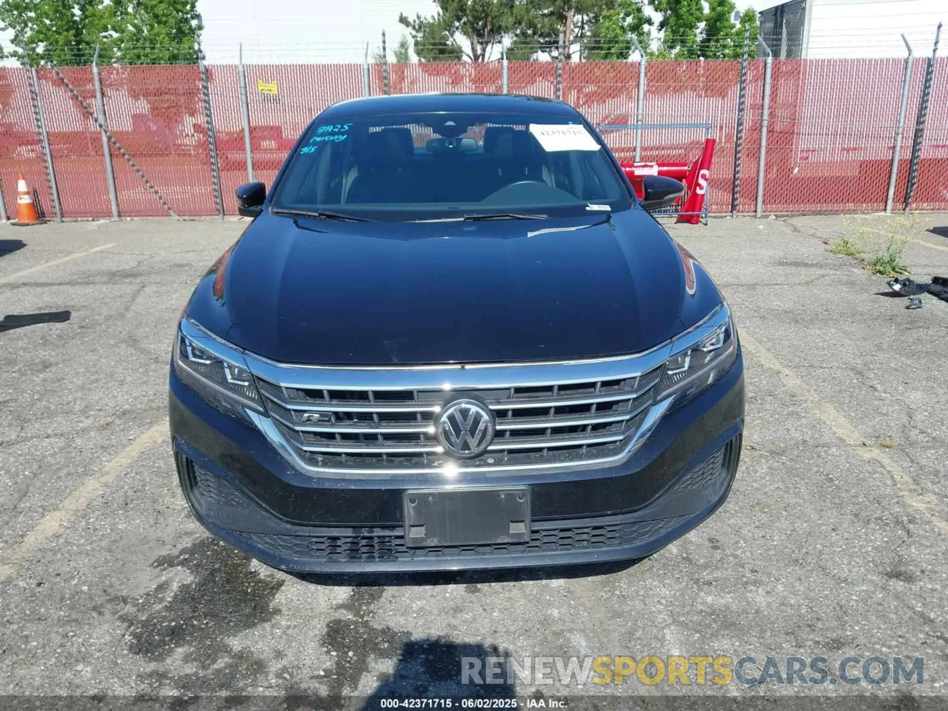 13 Photograph of a damaged car 1VWMA7A38NC003926 VOLKSWAGEN PASSAT 2022