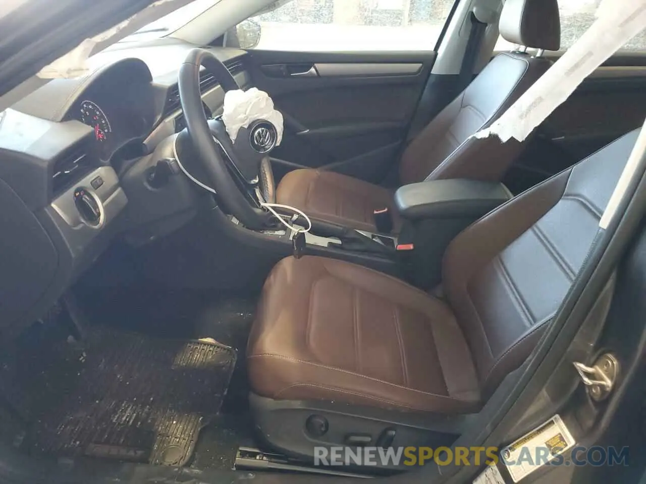 7 Photograph of a damaged car 1VWSA7A30NC004348 VOLKSWAGEN PASSAT 2022