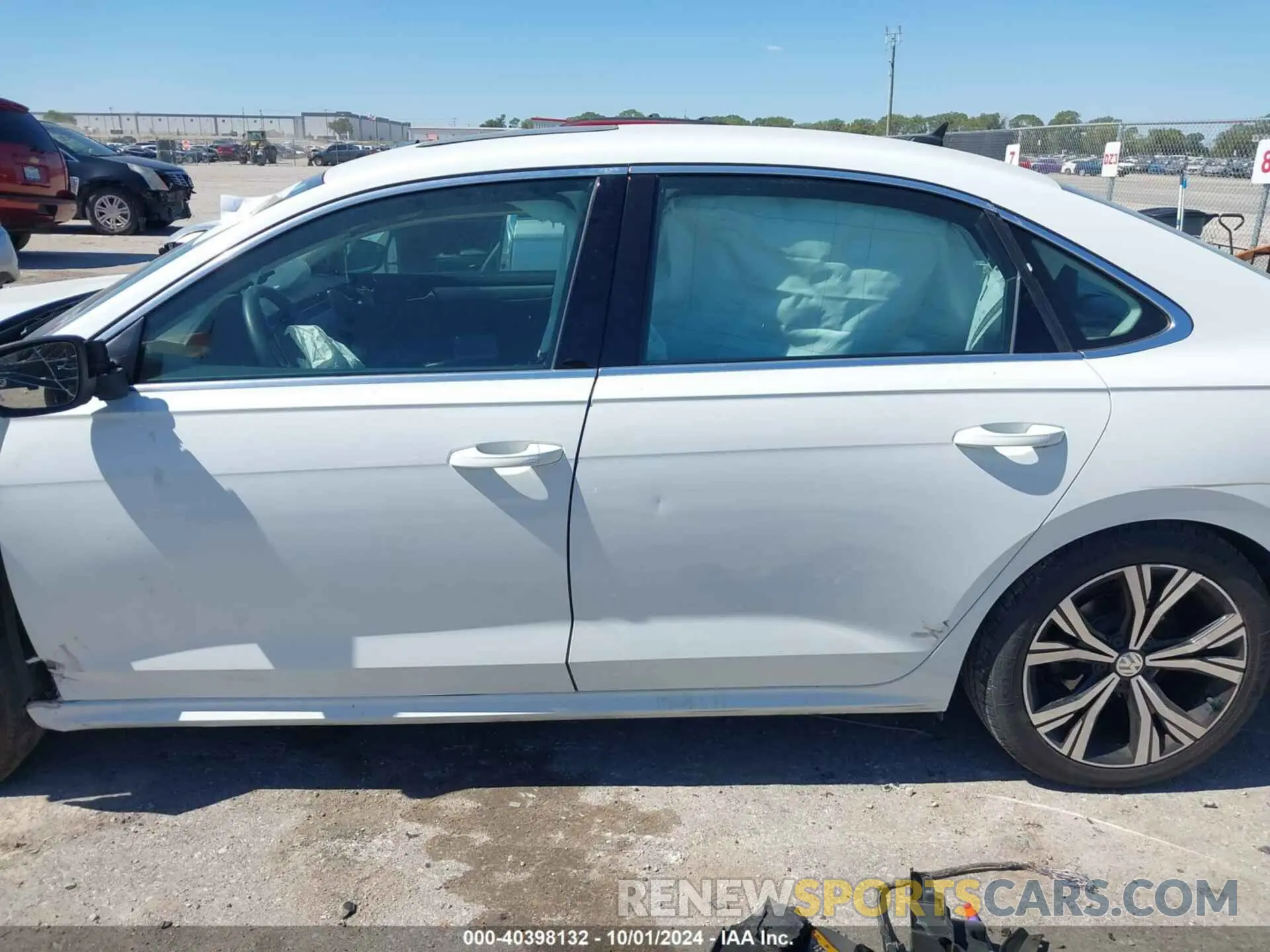 13 Photograph of a damaged car 1VWSA7A30NC007380 VOLKSWAGEN PASSAT 2022