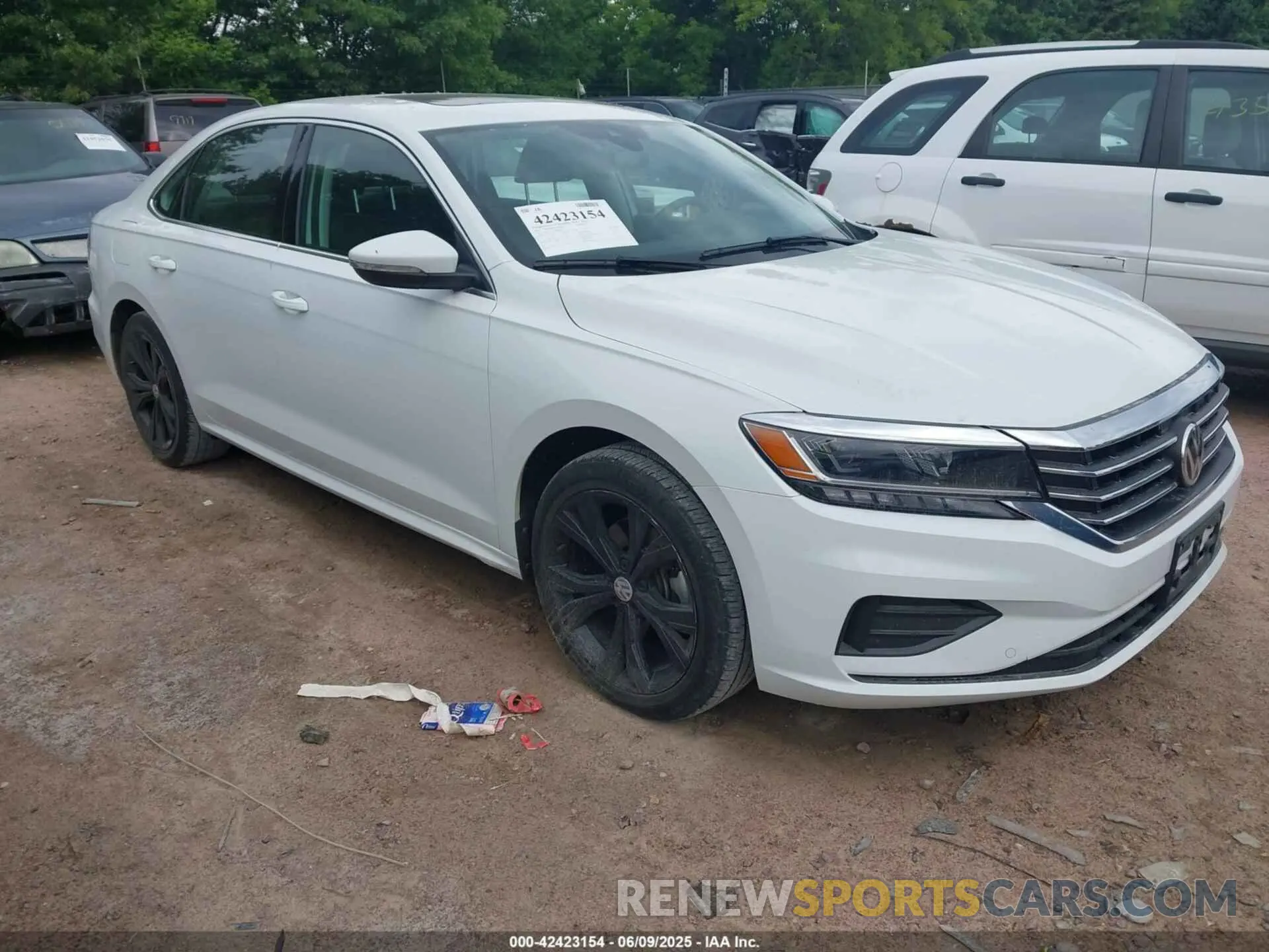 1 Photograph of a damaged car 1VWSA7A30NC008352 VOLKSWAGEN PASSAT 2022
