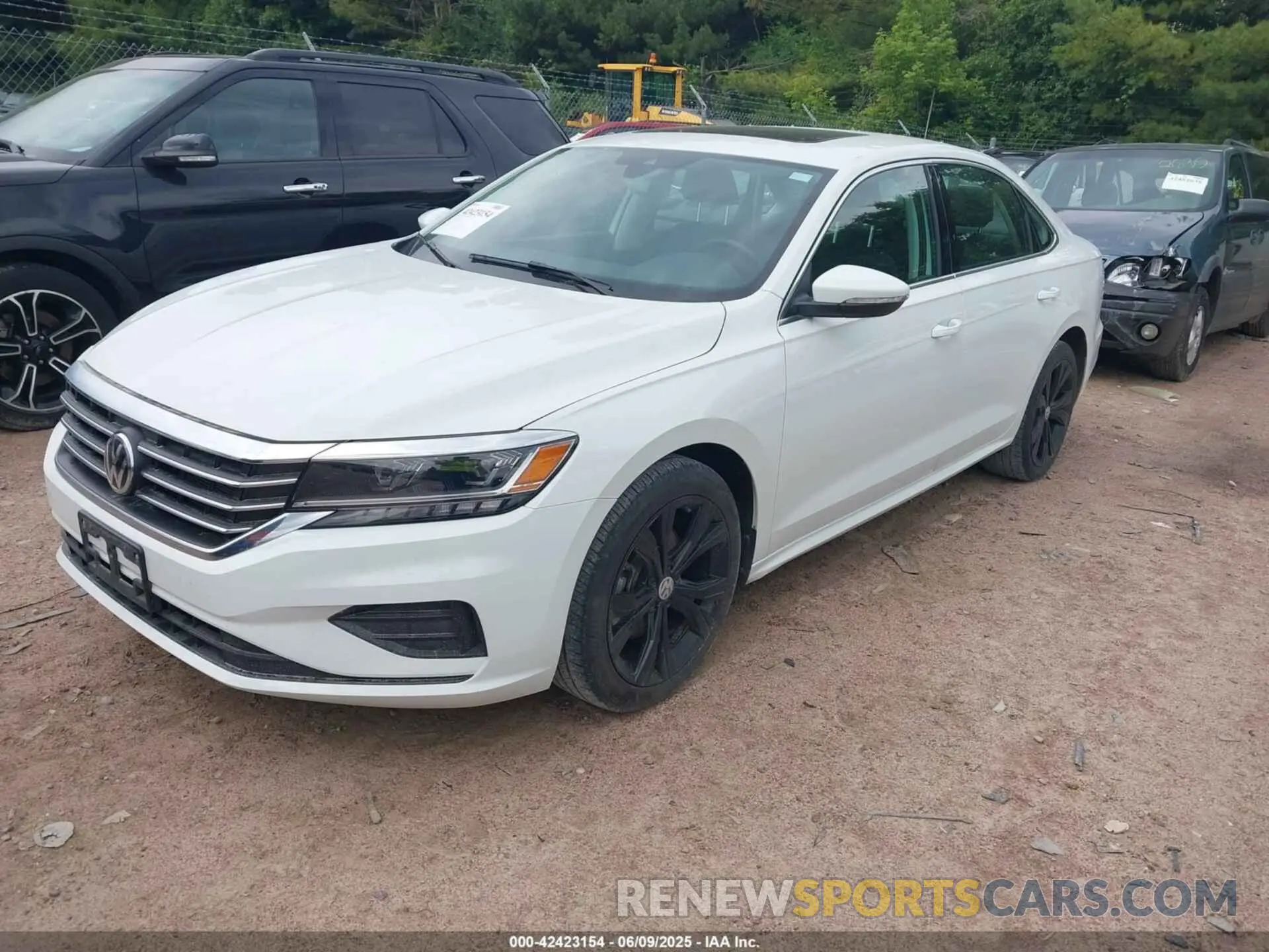 2 Photograph of a damaged car 1VWSA7A30NC008352 VOLKSWAGEN PASSAT 2022