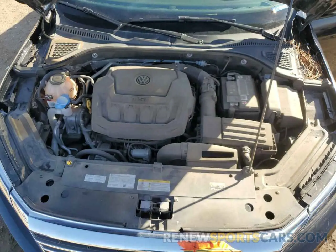 11 Photograph of a damaged car 1VWSA7A33NC004957 VOLKSWAGEN PASSAT 2022