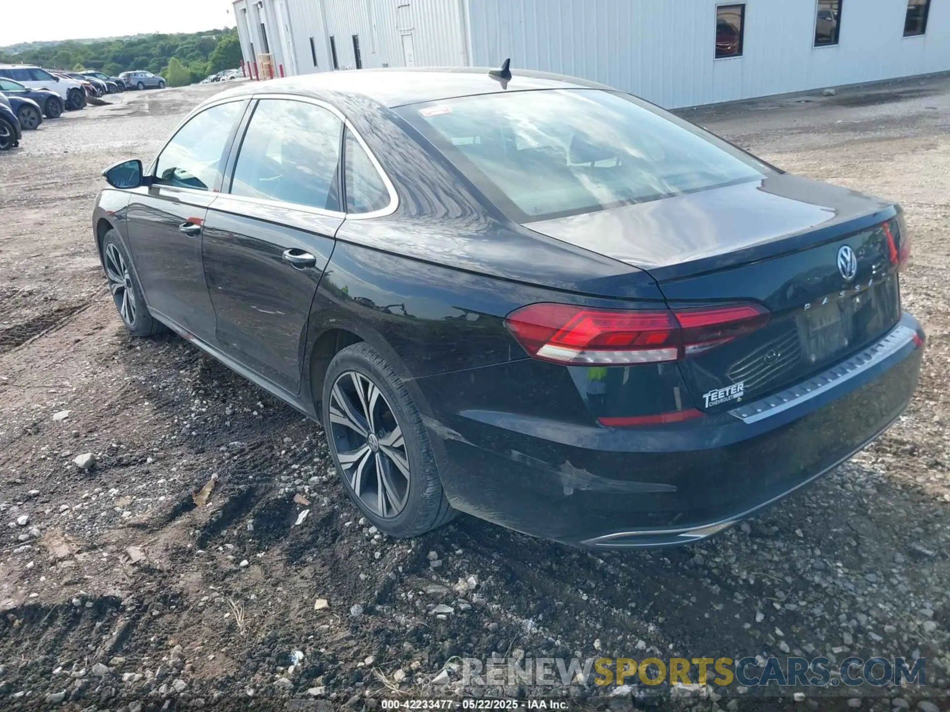 3 Photograph of a damaged car 1VWSA7A34NC002411 VOLKSWAGEN PASSAT 2022