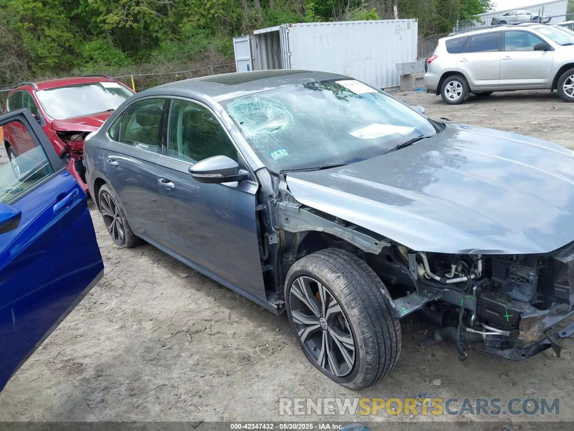 13 Photograph of a damaged car 1VWSA7A34NC005017 VOLKSWAGEN PASSAT 2022